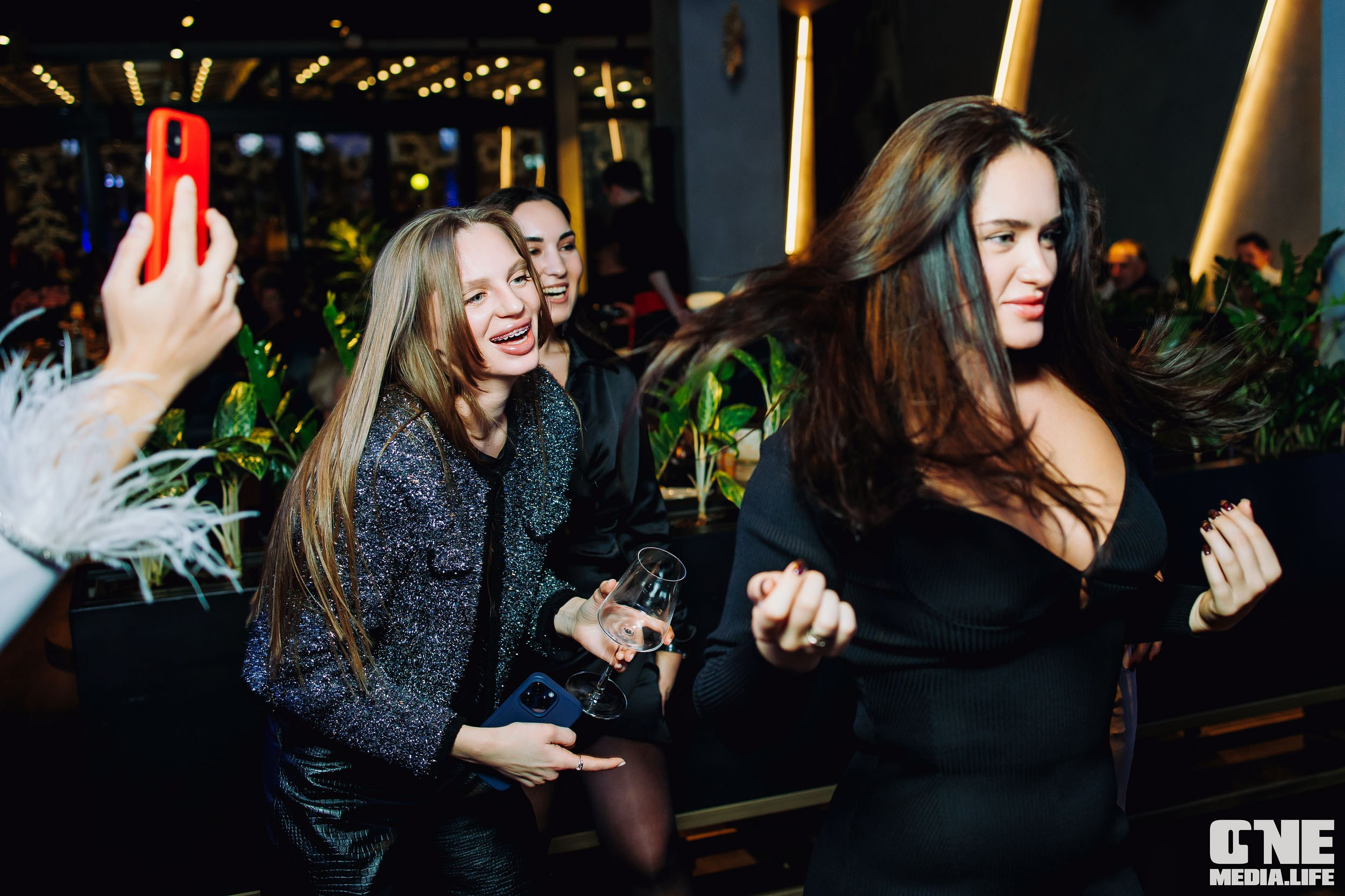 Клубный концерт в El Greco: Братья Грим. One Media Life: фоторепортажи, фотоотчеты с мероприятий и заведений