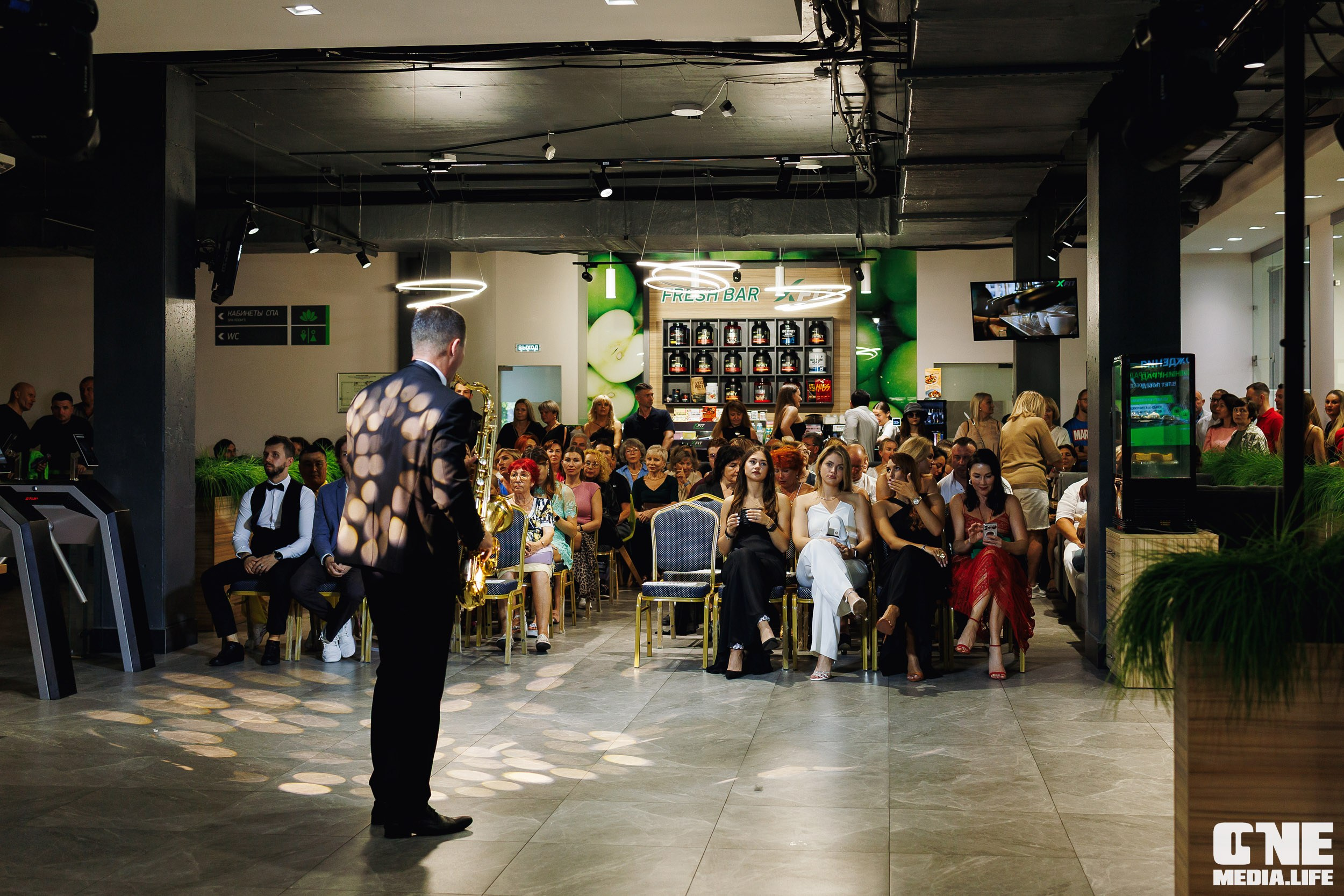 Фоторепортаж с 5-летия фитнес-клуба X-Fit. One Media Life: фоторепортажи, фотоотчеты с мероприятий и заведений