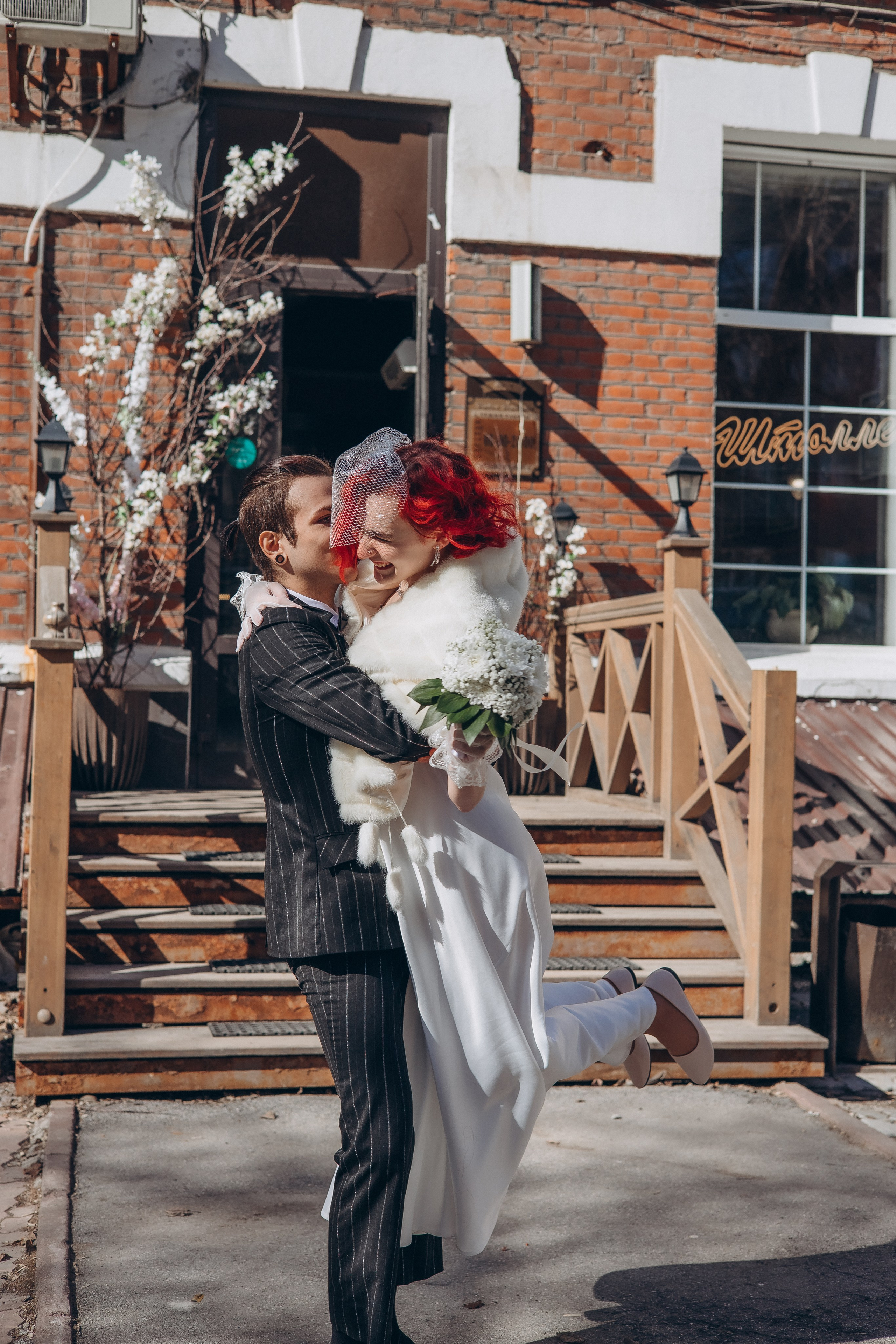 Свадебная фотосессия в загс. Семейный, детский, женский фотограф в Новосибирске Оля Борисова