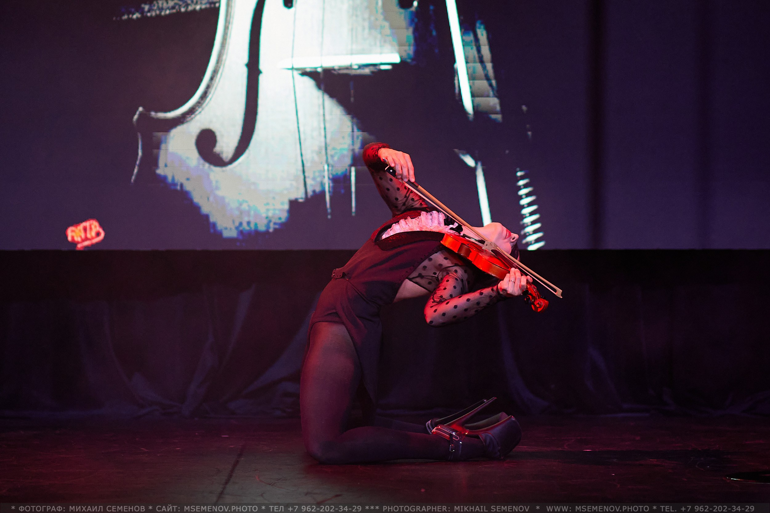 Анонс «SOUL POLE CHAMPIONSHIP IV». Photographer for business Mikhail Semenov. Aqua photo studio, photo school