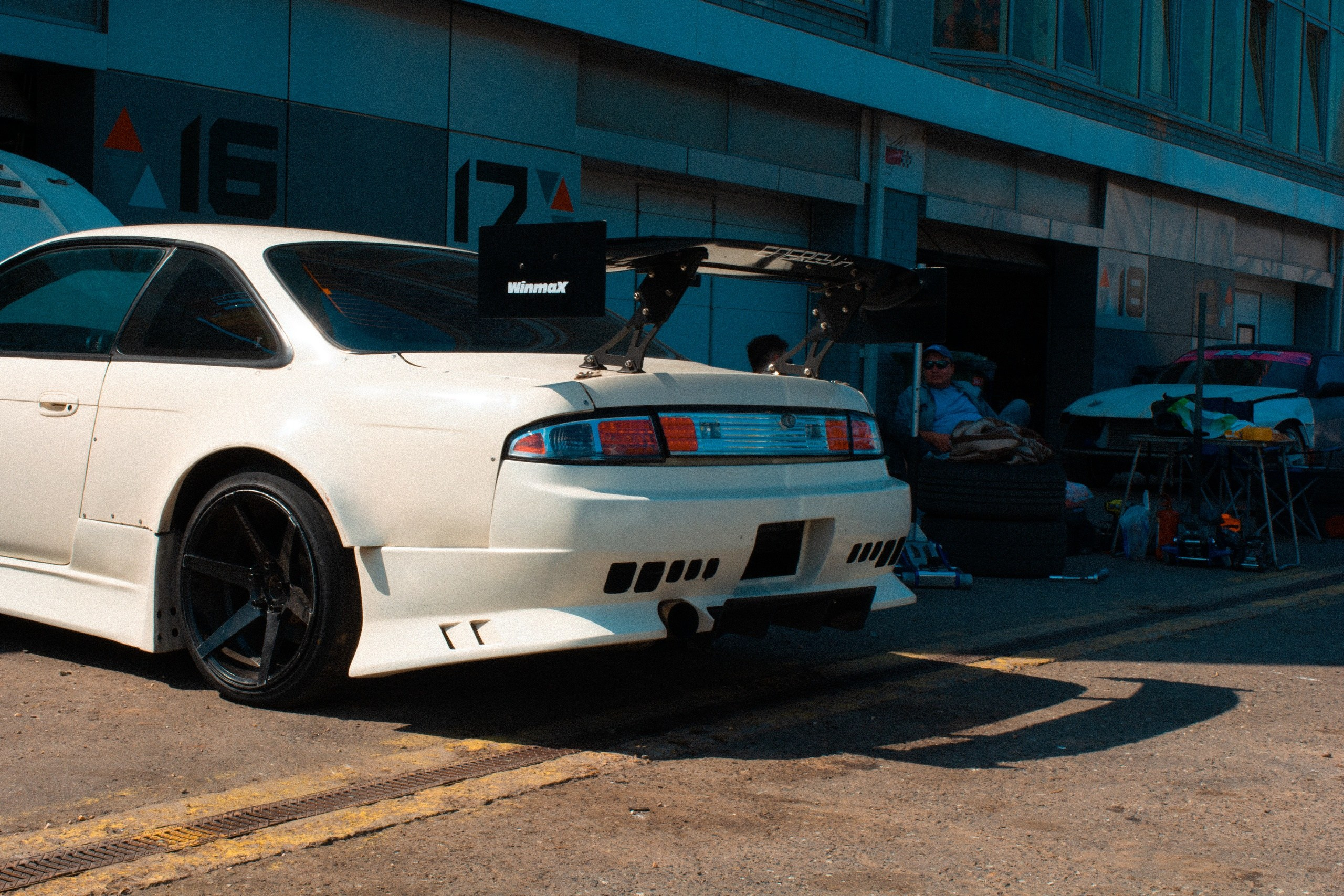 Auto. Фотограф Евгения Саботаж в г. Москва