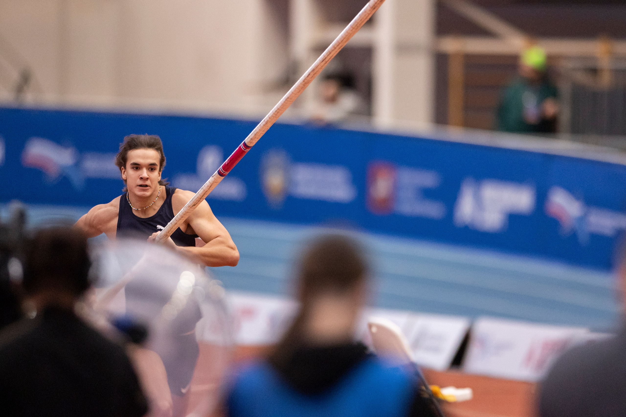Турнир по легкой атлетике «Русская зима». Спортивный репортажный фотограф Казань Нафис Сиразетдинов