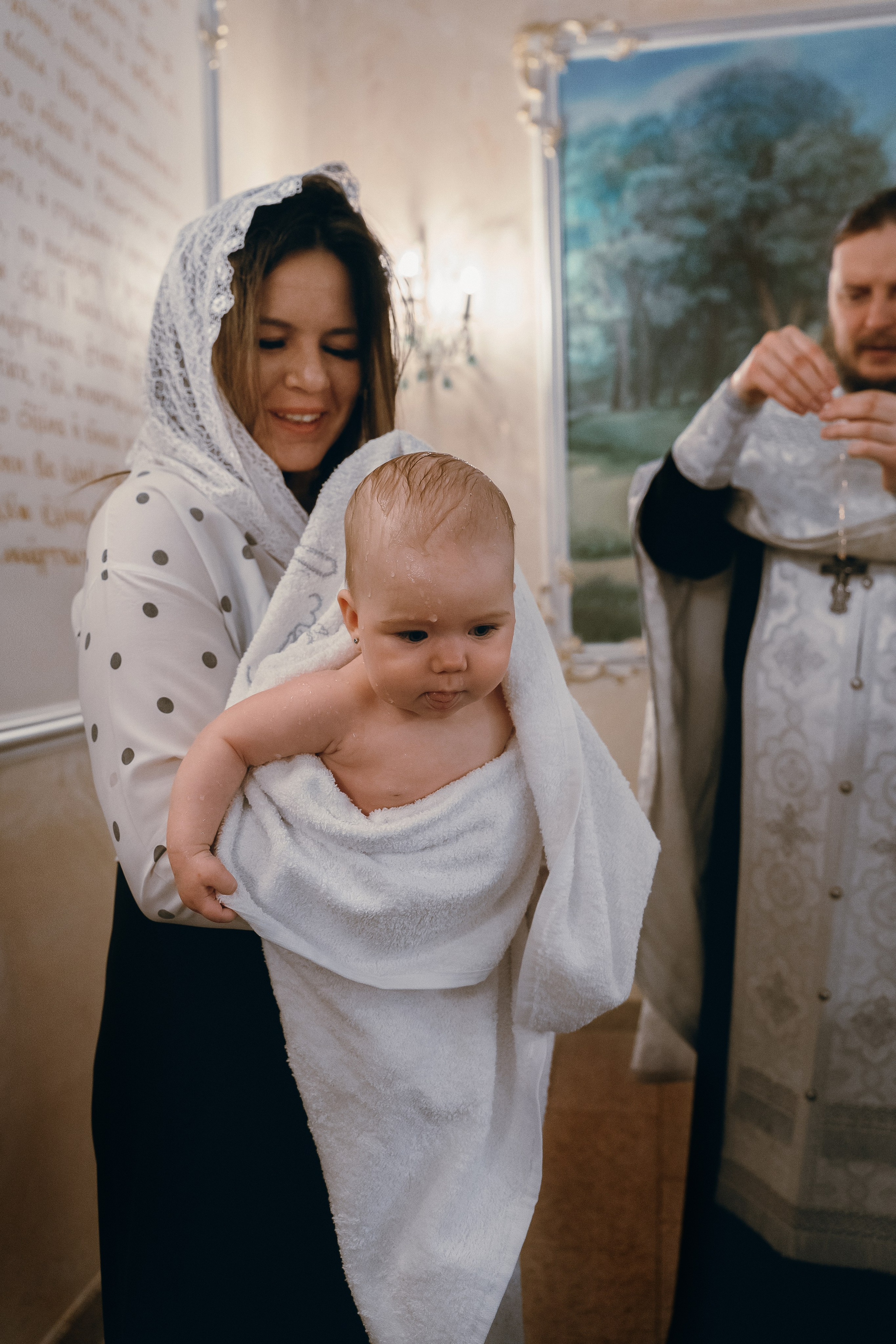 Таинство в Храме Петра и Февронии. Фотограф Ольга Рубцова в Москве и Московской области