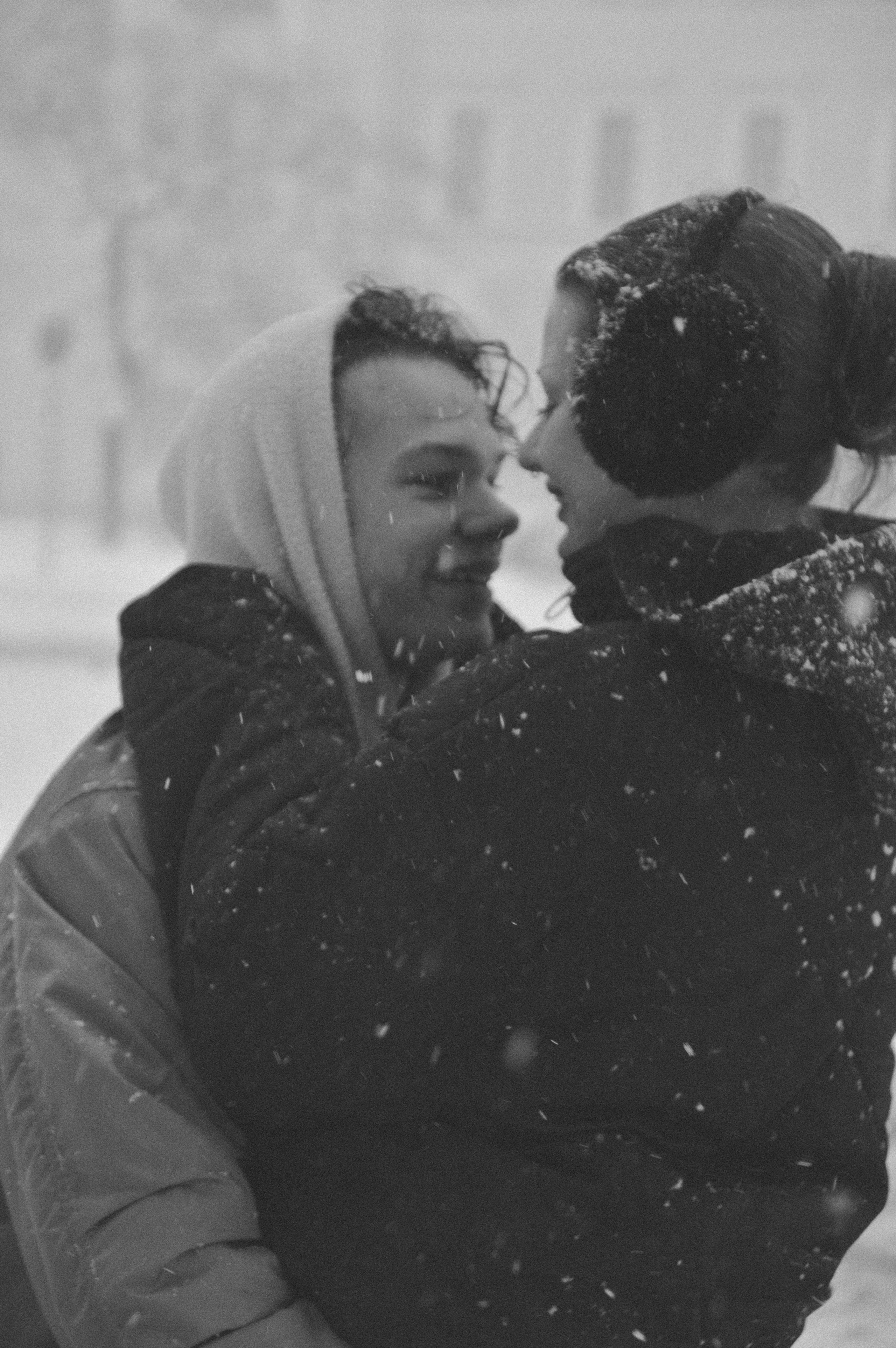 Под снегом. Питерский фотограф