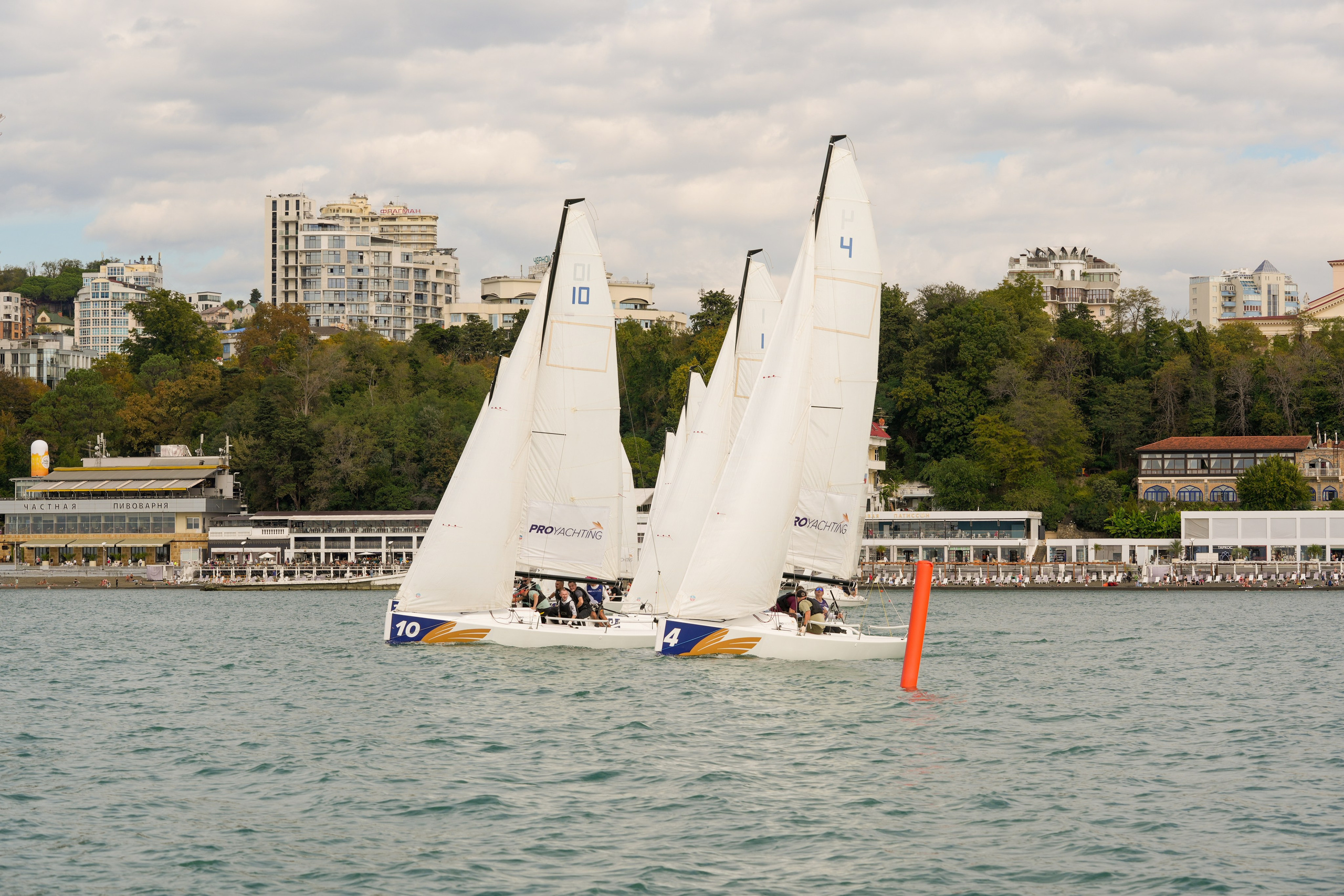 Яхтенная регата для компании Агрегатка. Репортажный фотограф в Красной Поляне и Сочи Павлюченко Екатерина
