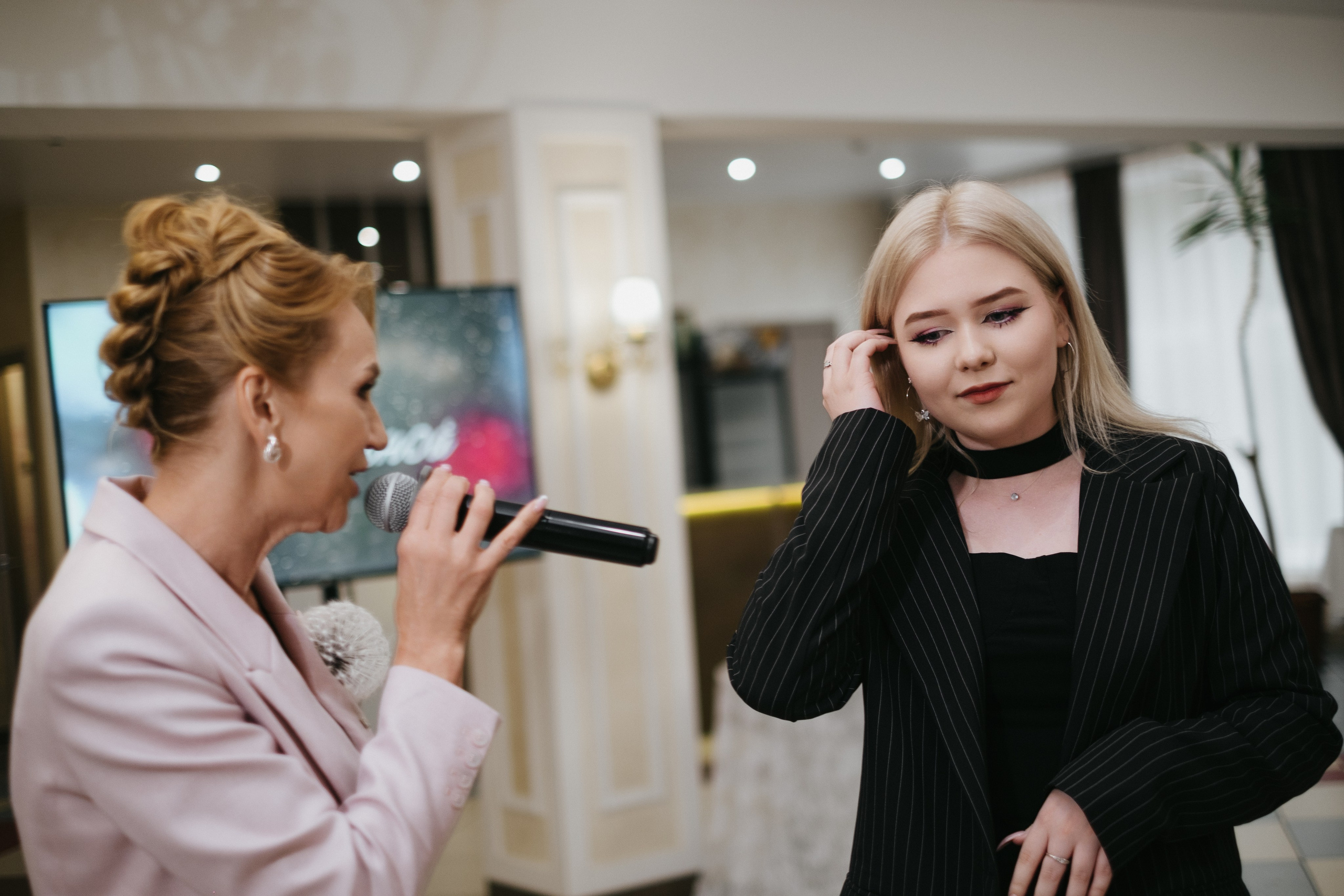 Выпускной 11 класс школы № 30. Свадебный и репортажной фотограф Денис Ожигин в Краснодаре и Краснодарском крае