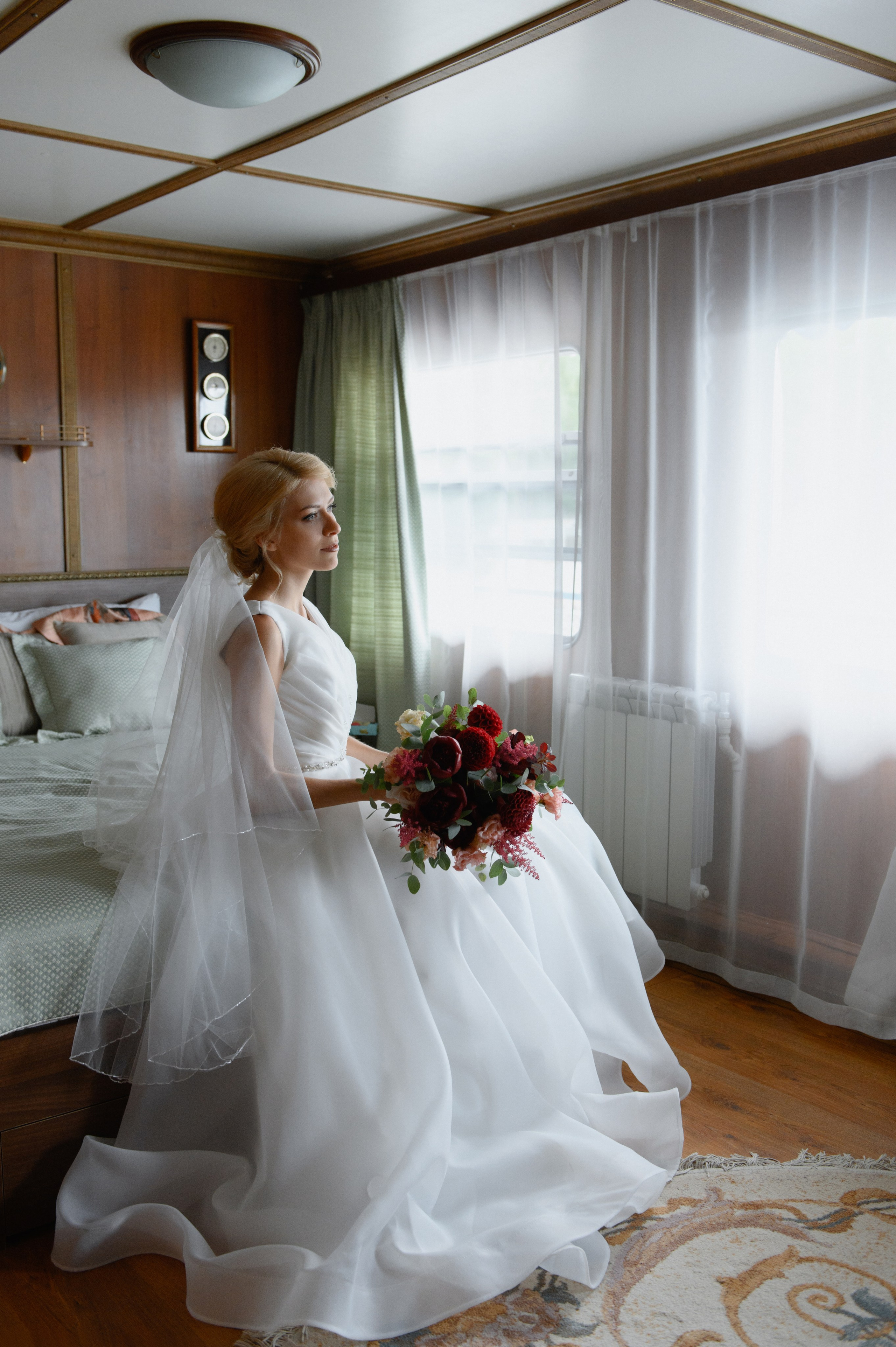 Свадебная фотосессия в яхт-клубе. Семейный и свадебный фотограф в Москве Татьяна Николаева