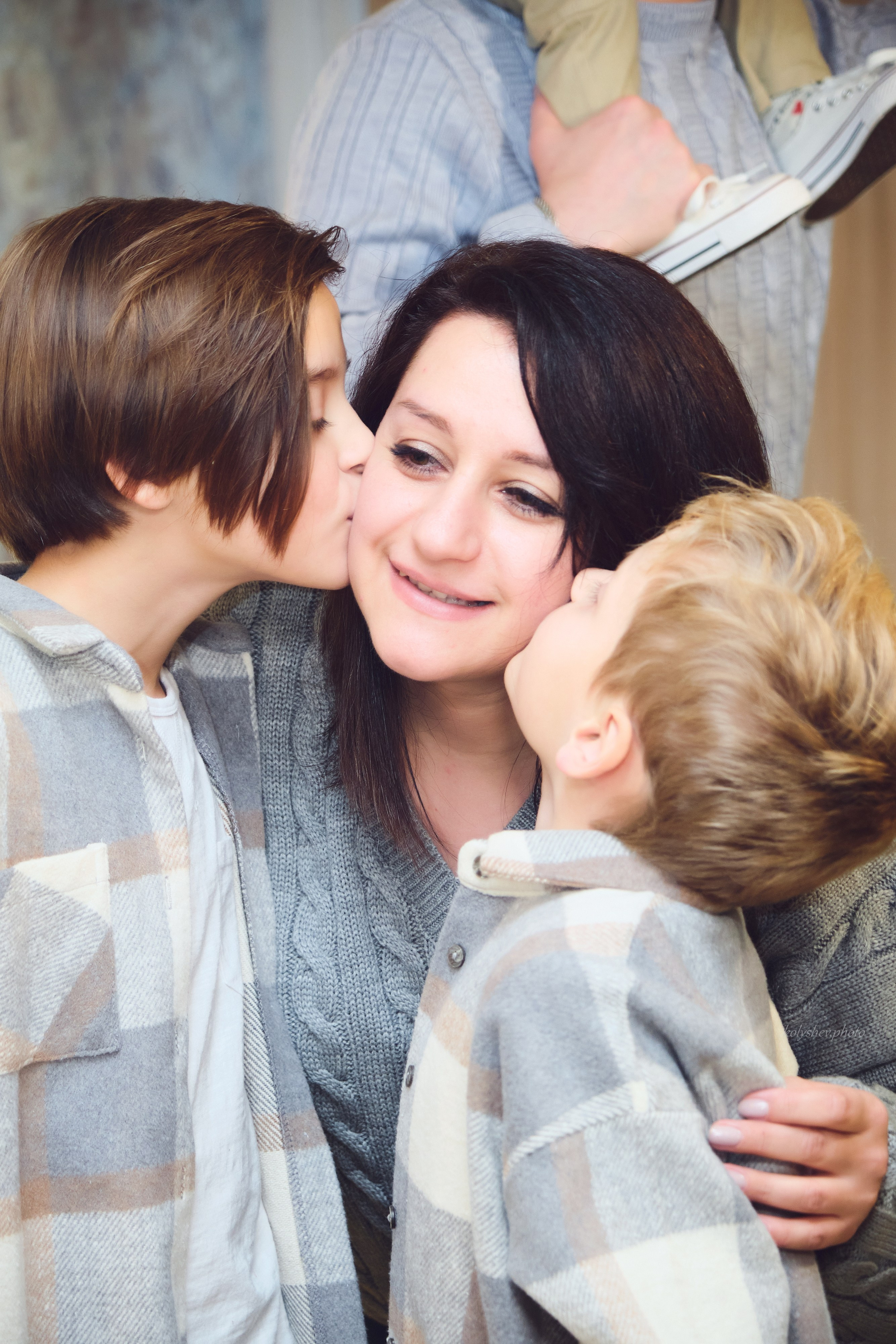 семейная новогодняя фотосессия в Люберцах в студии