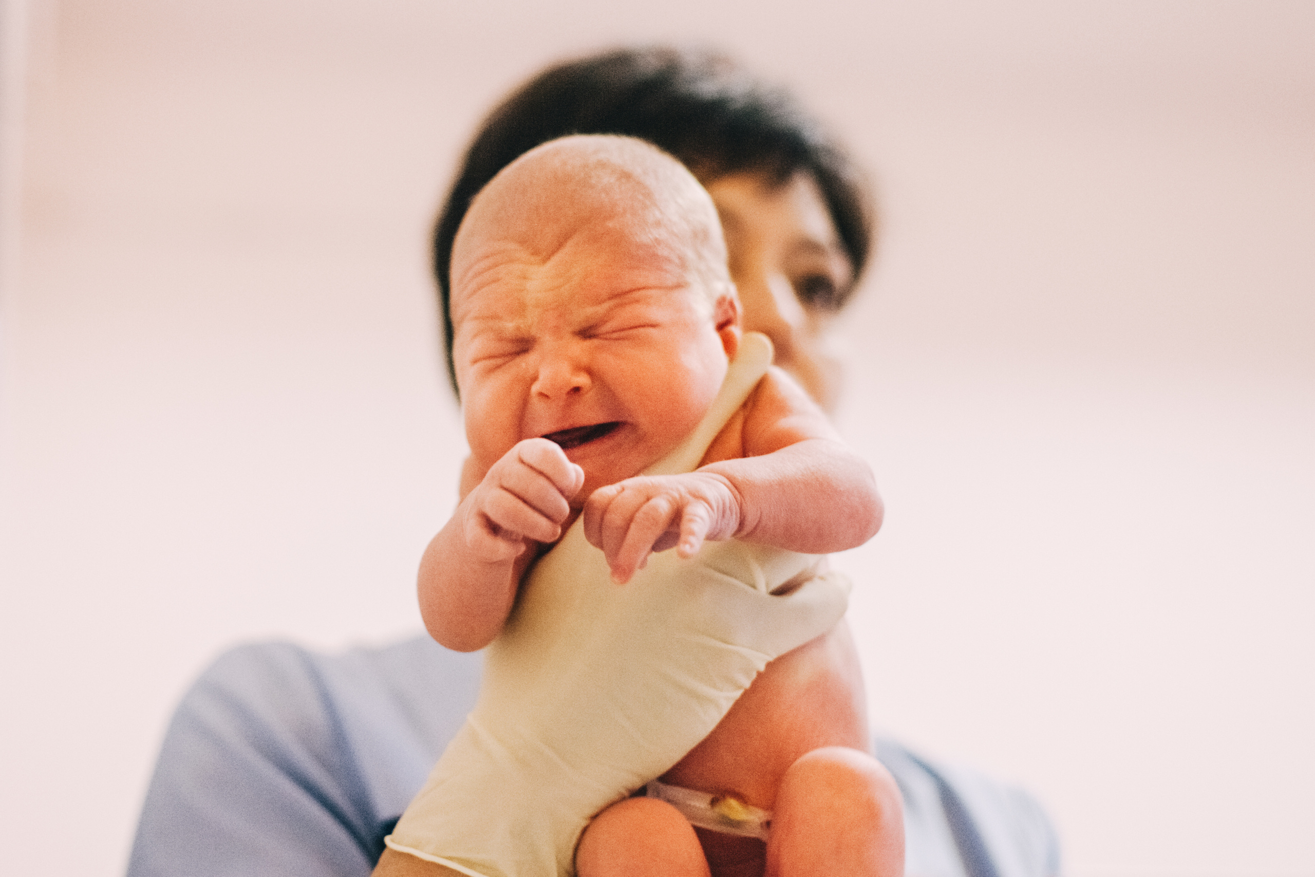 Пора домой. История одной выписки из роддома). Семейный фотограф, фотограф родов, репортажей фотограф в Санкт-Петербу