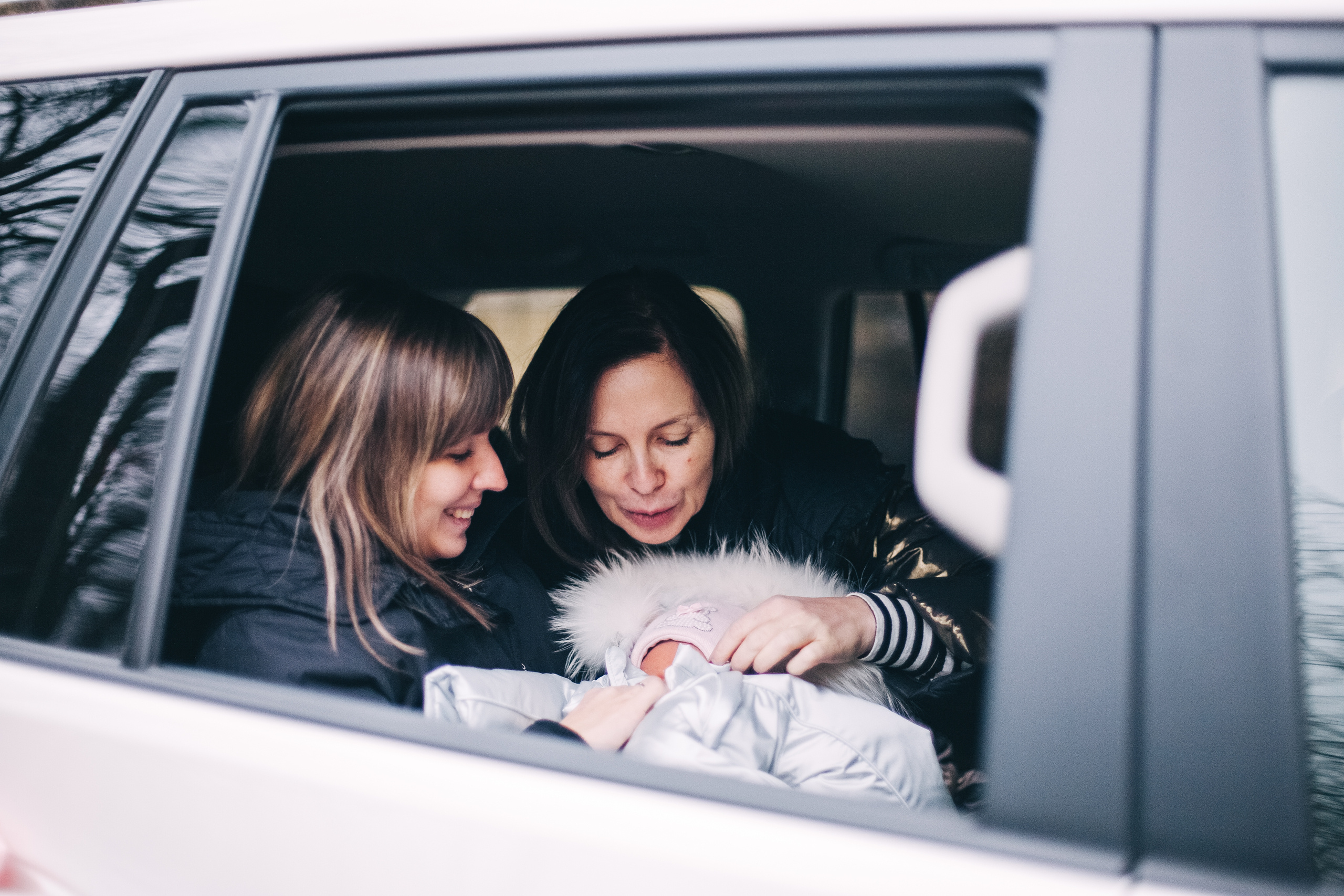 Пора домой. История одной выписки из роддома). Семейный фотограф, фотограф родов, репортажей фотограф в Санкт-Петербу