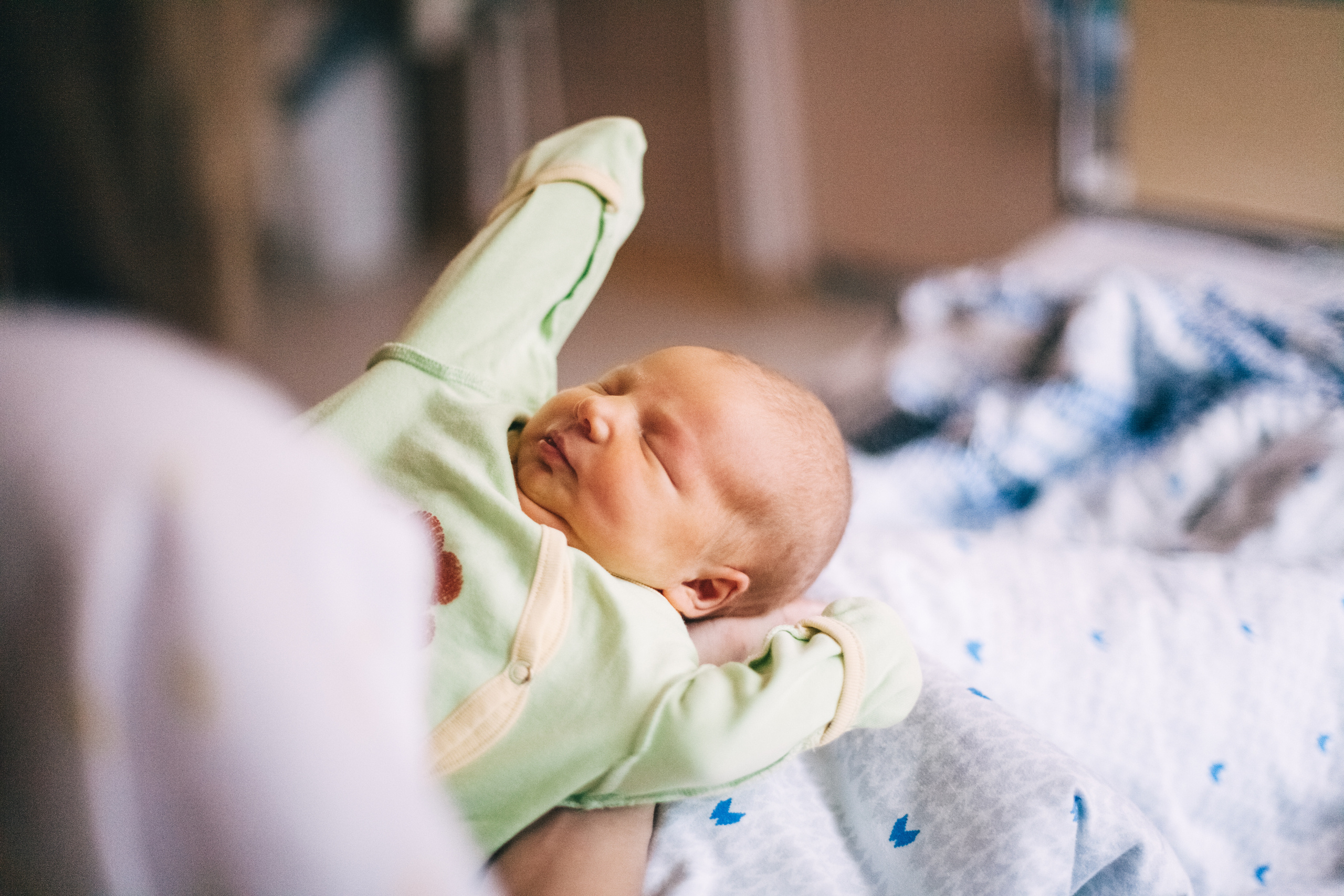 Пора домой. История одной выписки из роддома). Семейный фотограф, фотограф родов, репортажей фотограф в Санкт-Петербу