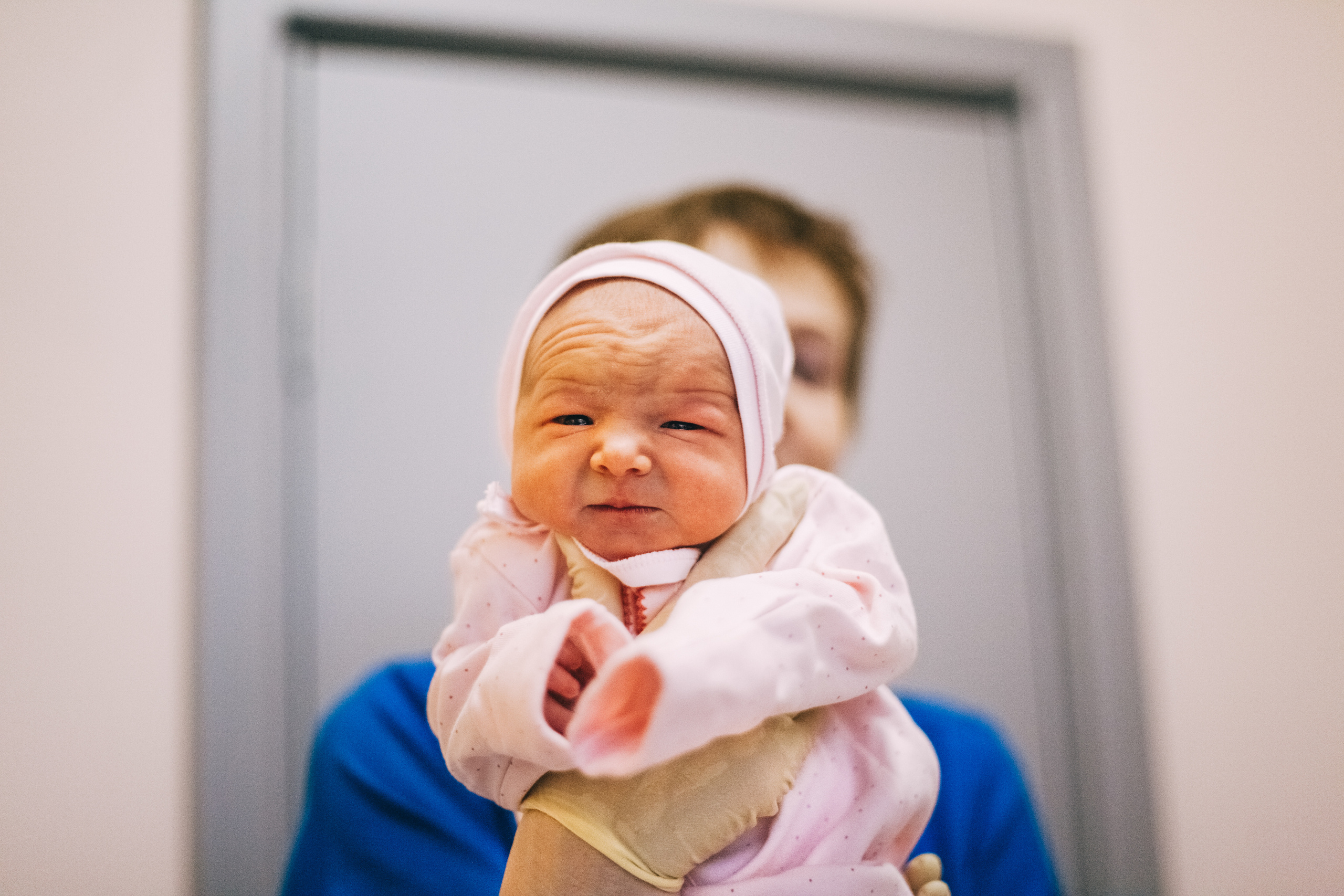 Пора домой. История одной выписки из роддома). Семейный фотограф, фотограф родов, репортажей фотограф в Санкт-Петербу