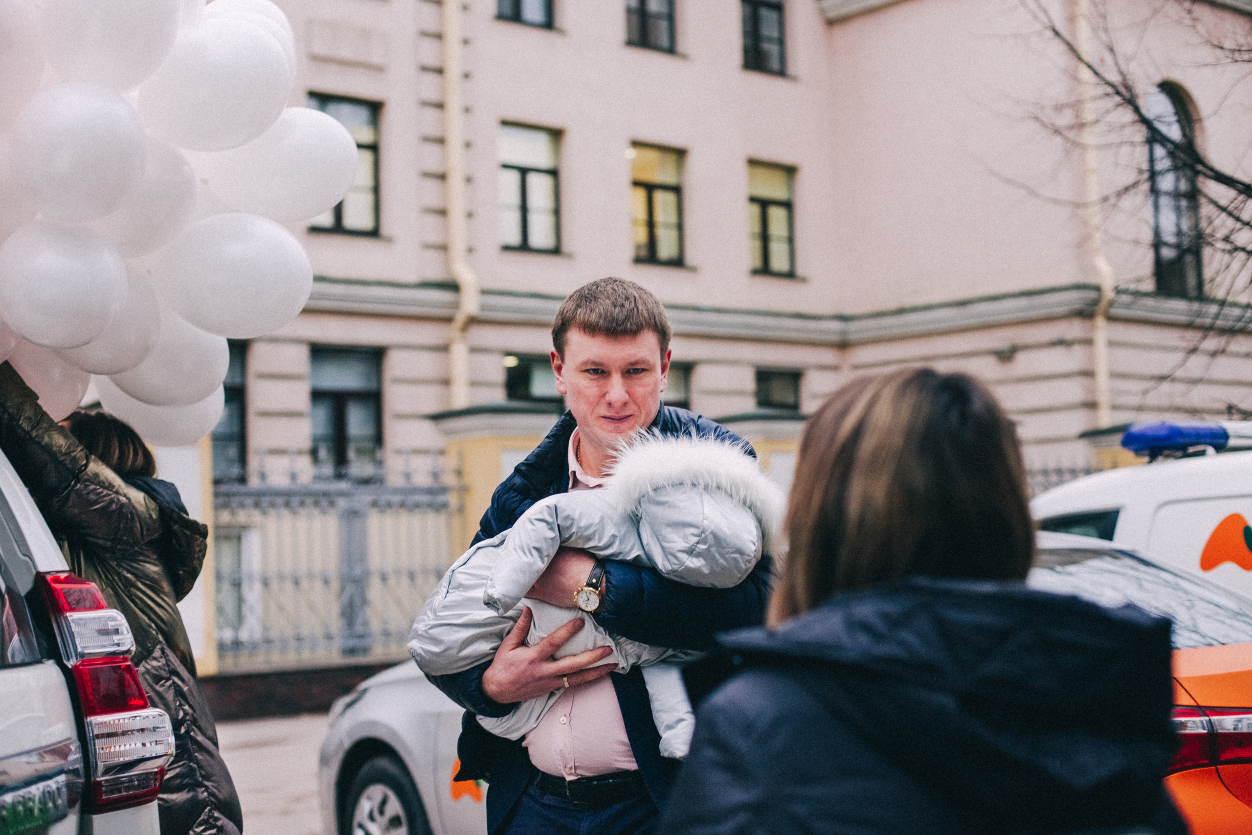 Пора домой. История одной выписки из роддома). Семейный фотограф, фотограф родов, репортажей фотограф в Санкт-Петербу