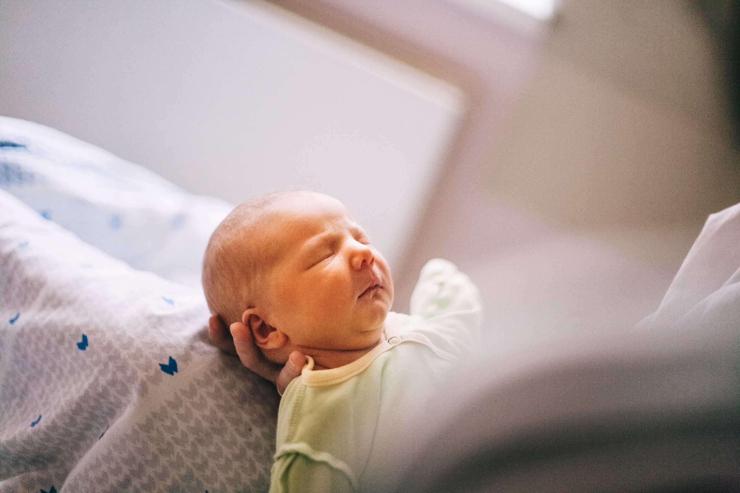 Пора домой. История одной выписки из роддома). Семейный фотограф, фотограф родов, репортажей фотограф в Санкт-Петербу