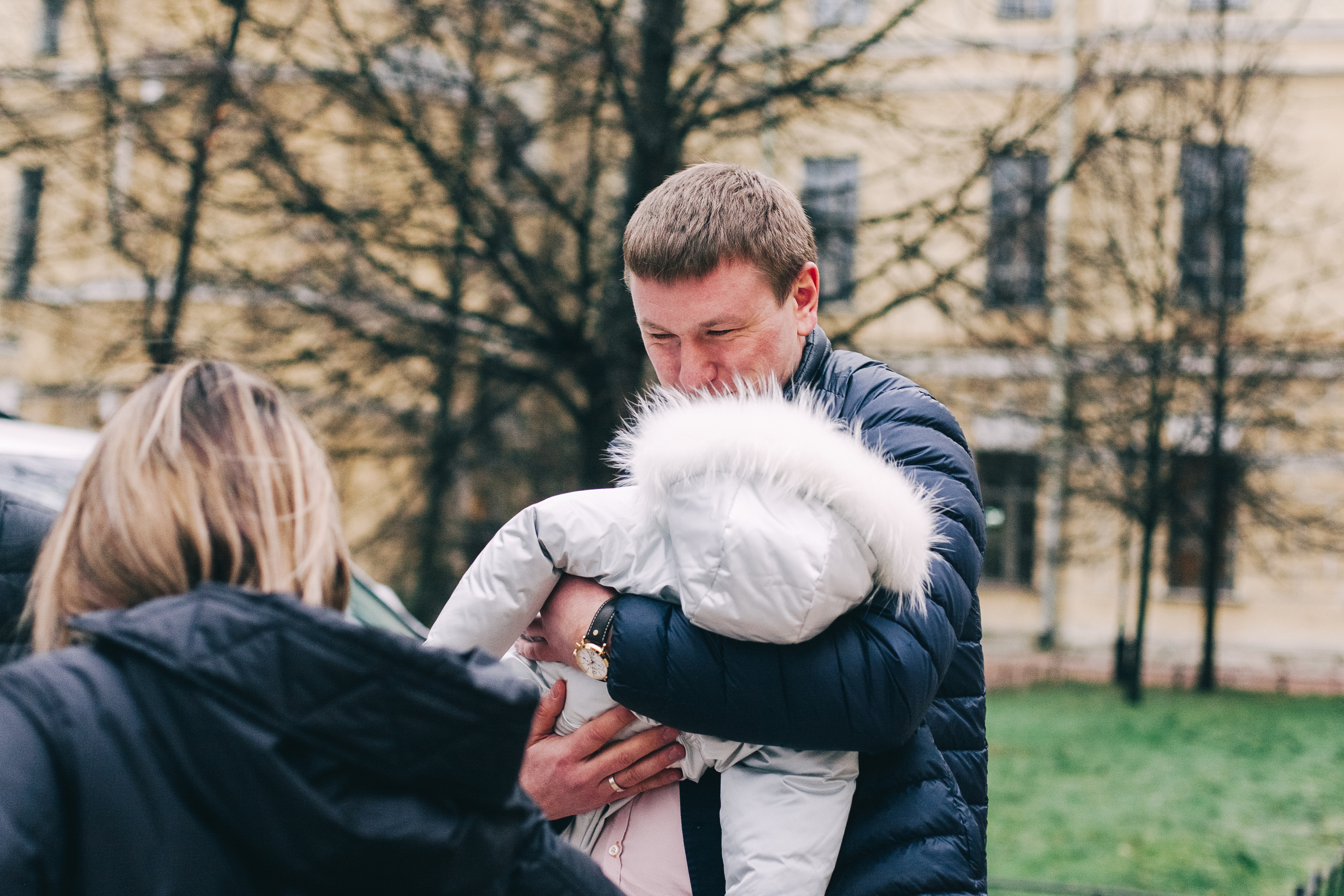Пора домой. История одной выписки из роддома). Семейный фотограф, фотограф родов, репортажей фотограф в Санкт-Петербу