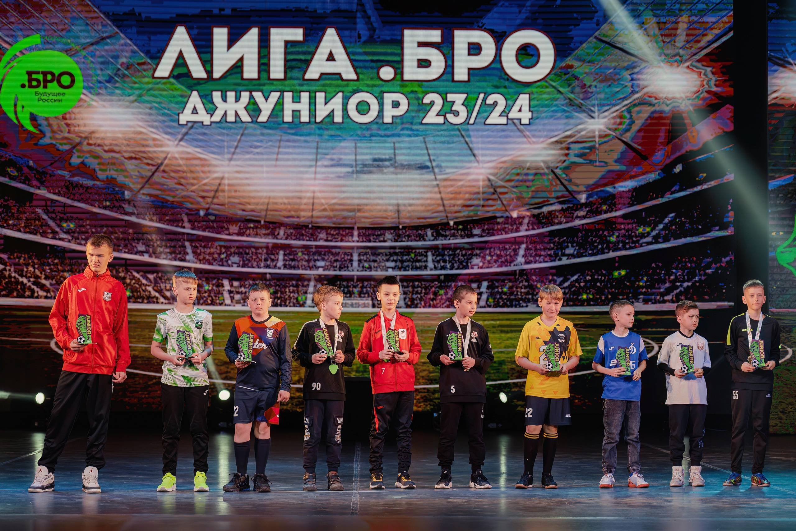 ЛИГА.БРО: JUNIOR 23/24. Свадебный и репортажный фотограф Никита Сницарев в Барнауле