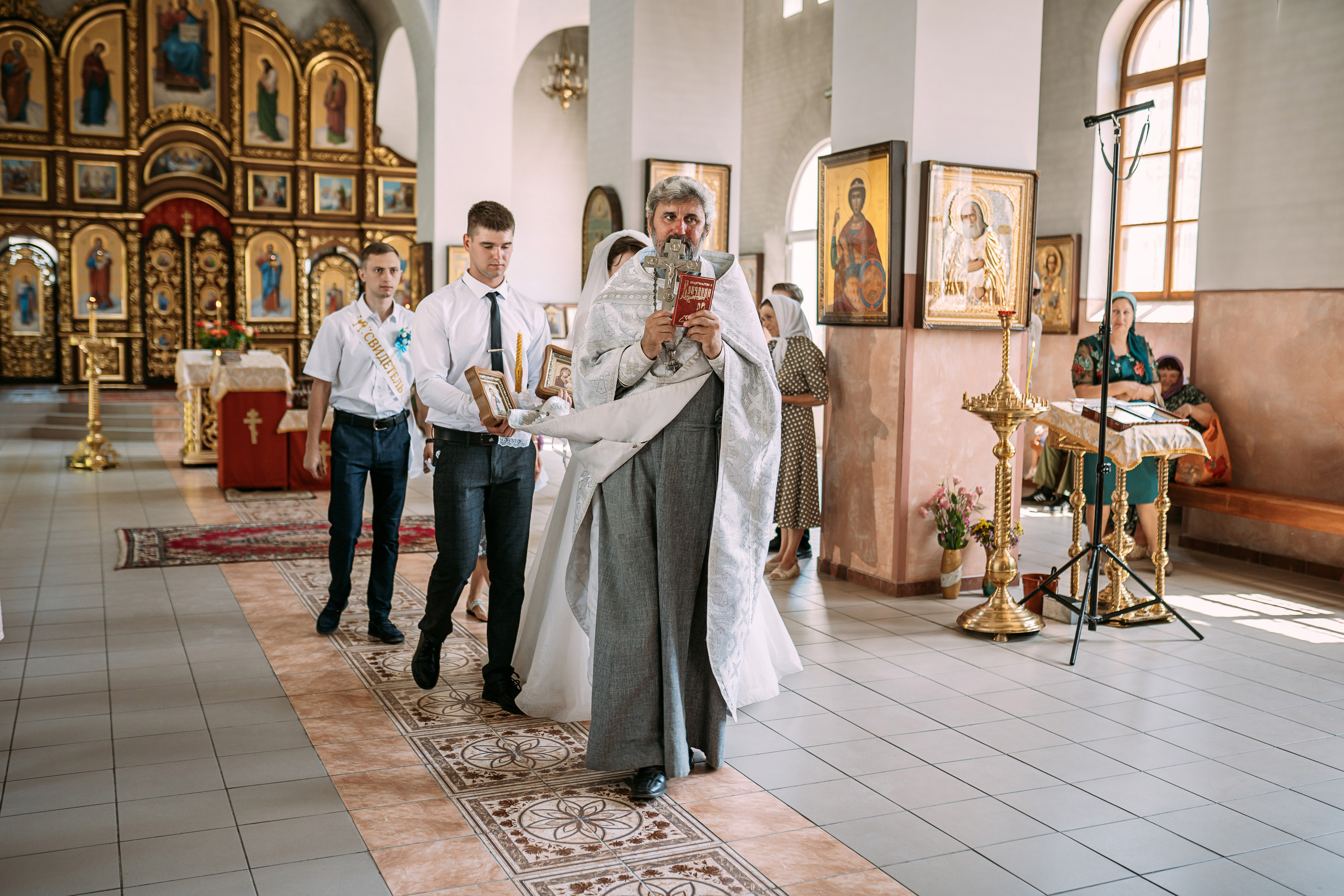 Съёмка в храме: венчание. Фотограф в Красноперекопске Виталий Савчук