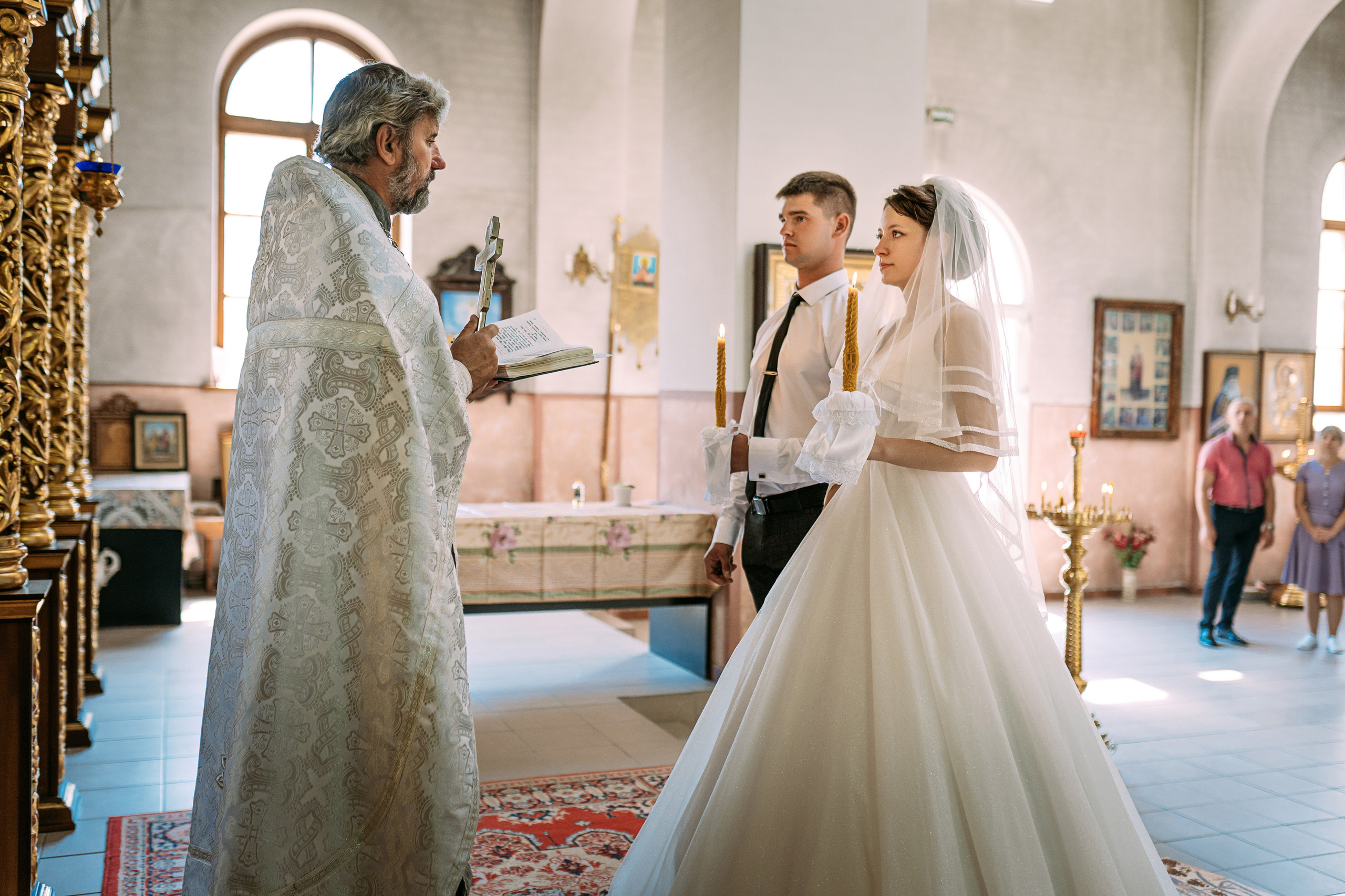 Съёмка в храме: венчание. Фотограф в Красноперекопске Виталий Савчук