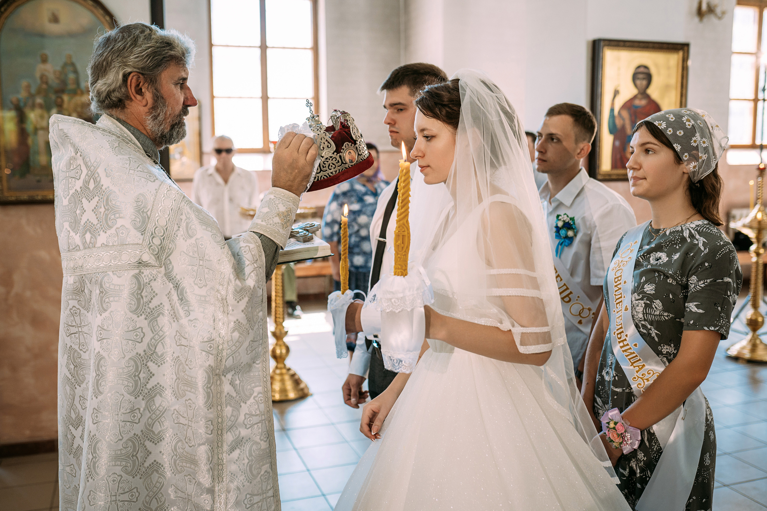Съёмка в храме: венчание. Фотограф в Красноперекопске Виталий Савчук