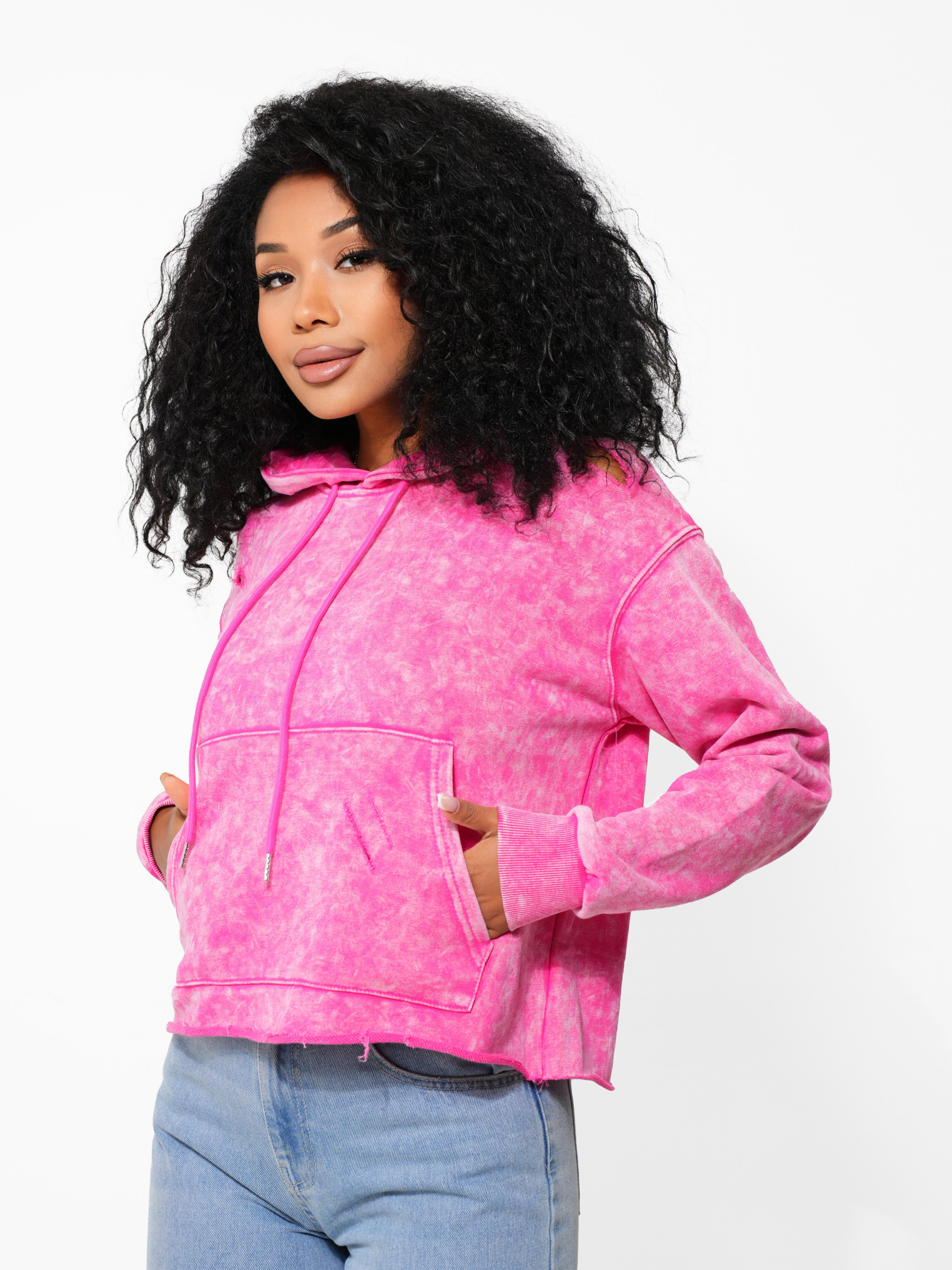 Сборные съемки для маркетплейсов с моделью