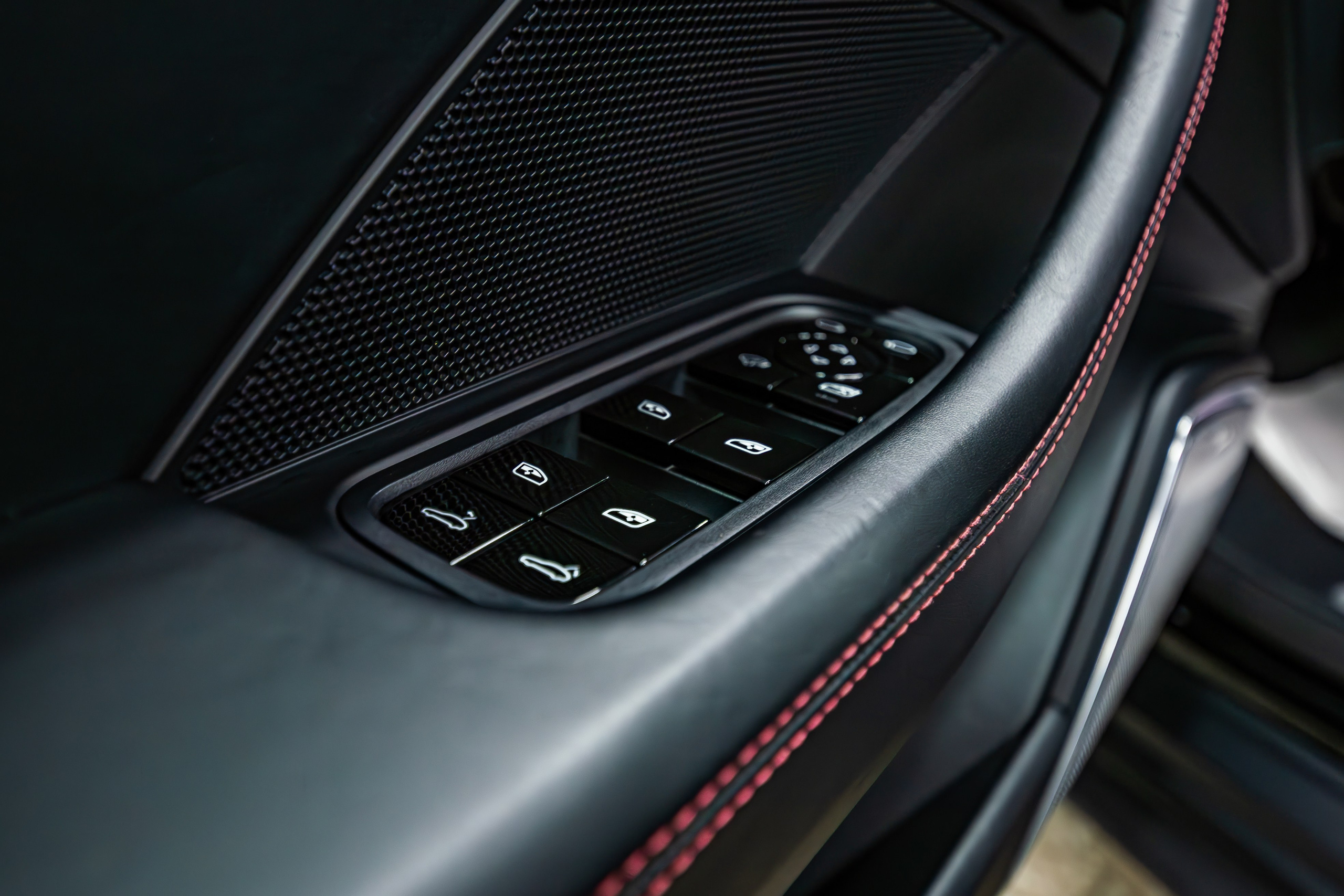 Фотосъёмка: Легковые авто В Москве. Интерьерный & Репортажный фотограф Озеров Денис, г. Москва