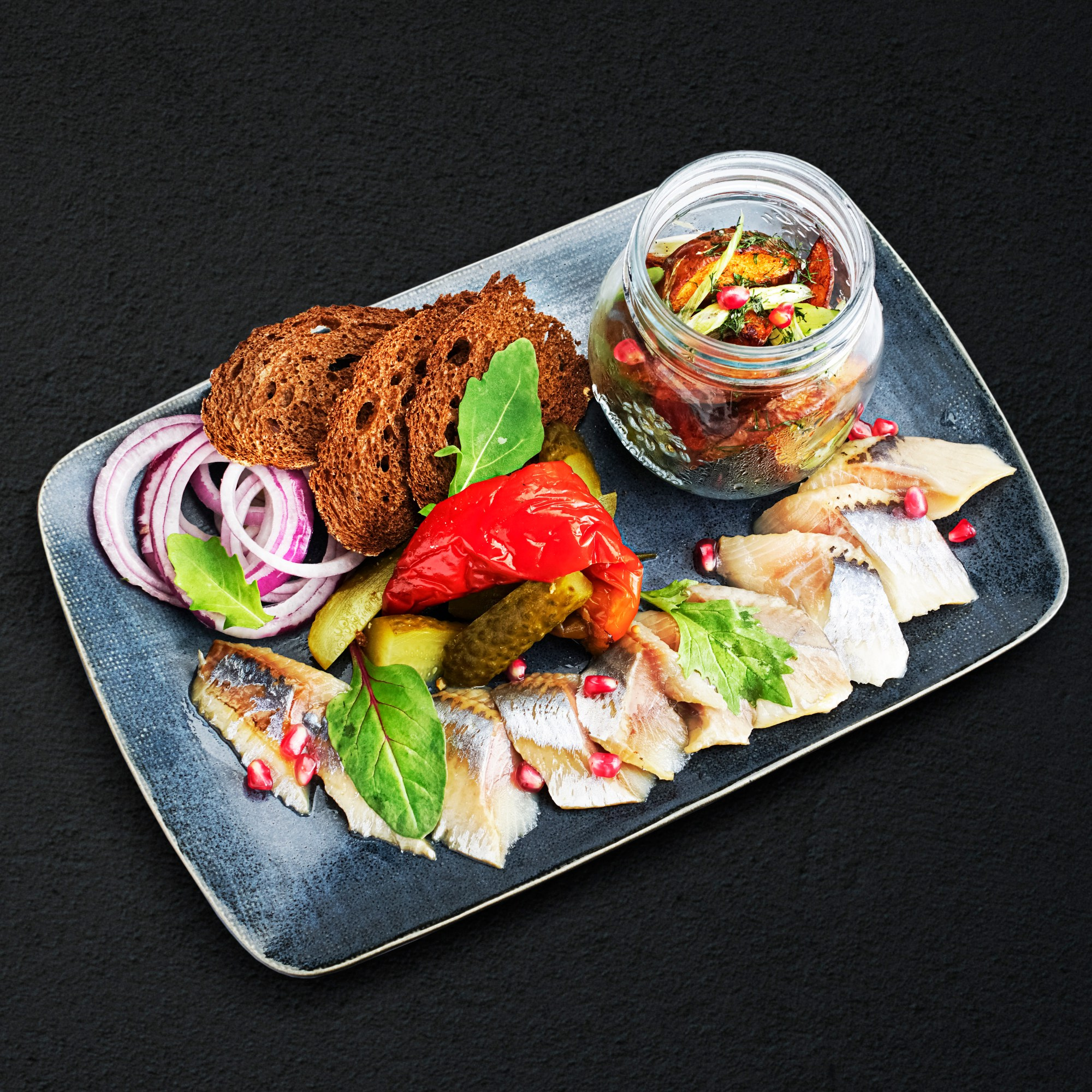 Фотограф и графический дизайнер Владимир Пуставетов