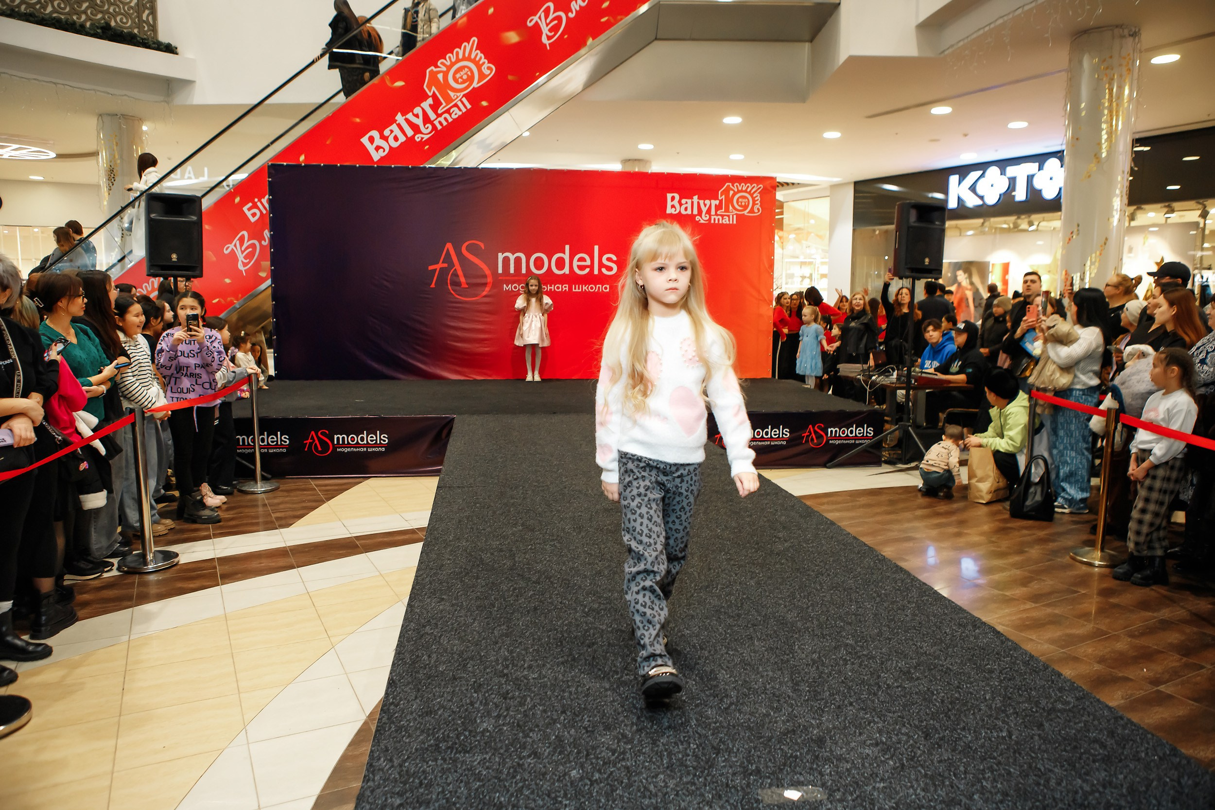 Fashion Show модельной школы AS Models. Кипятком Павлодар