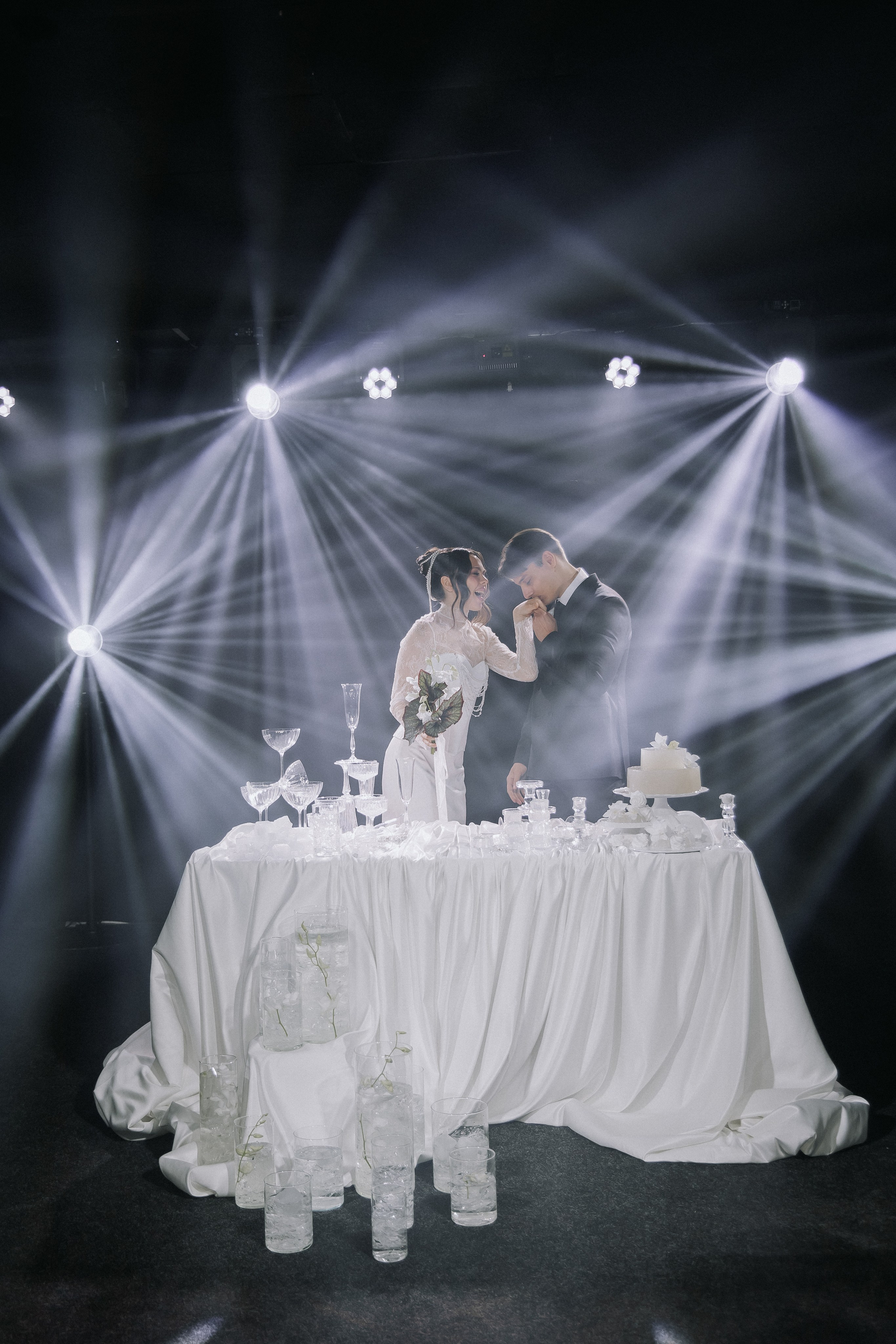 Мария & Александр. Любовь со светом. Свадебная фотография. Арина Рубах