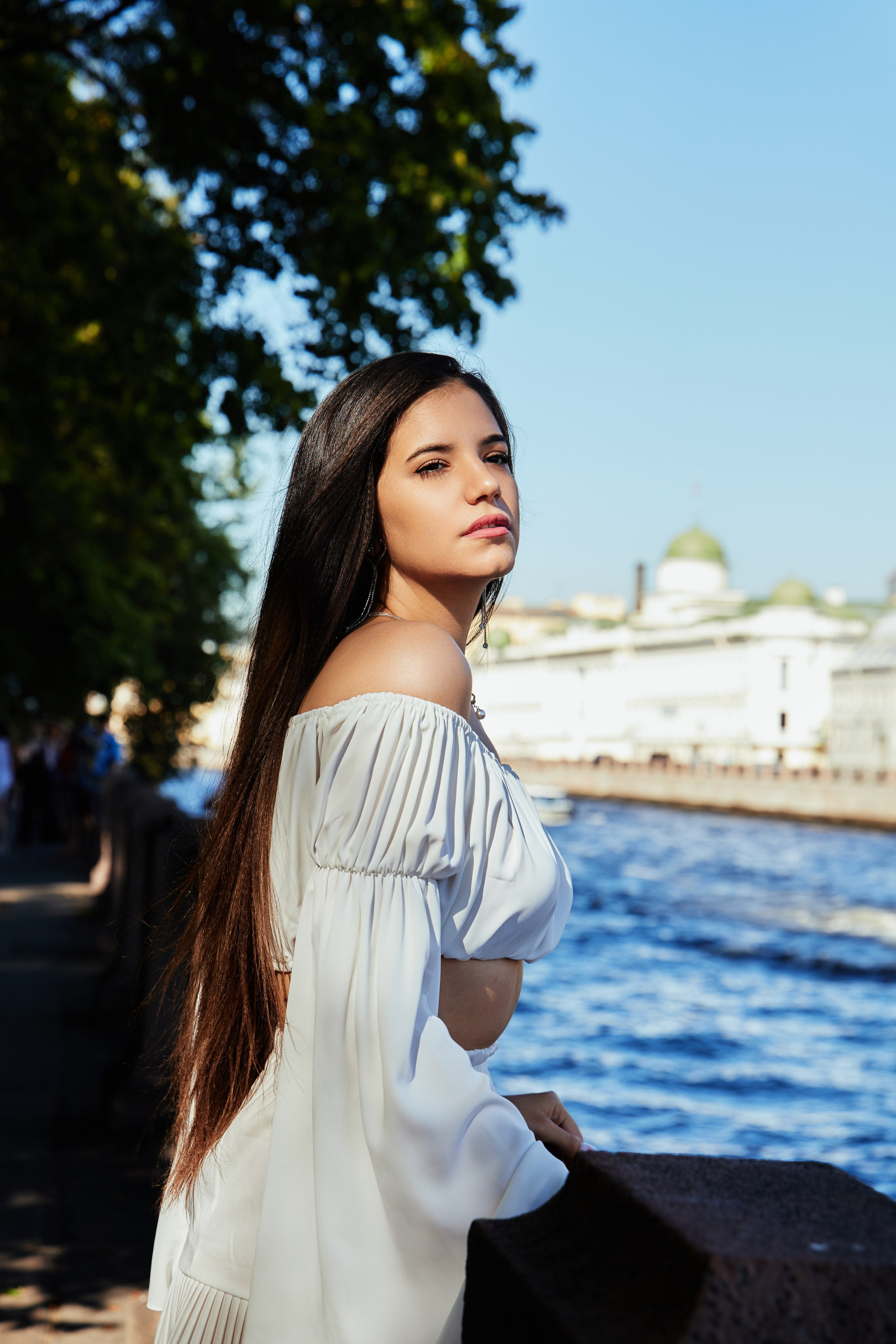 Диана, летний сад. Репортажный фотограф Алёна Кантемирова