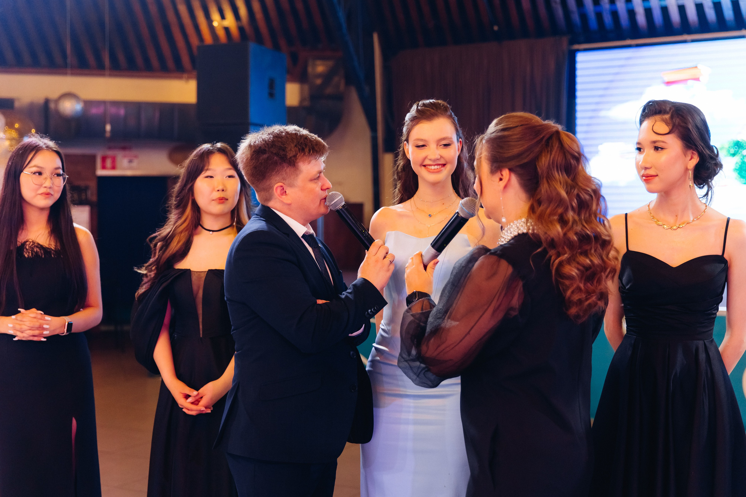 Выпускной вечер. 49 школа. Баран на корове. Свадебный и семейный фотограф в Улан-Удэ