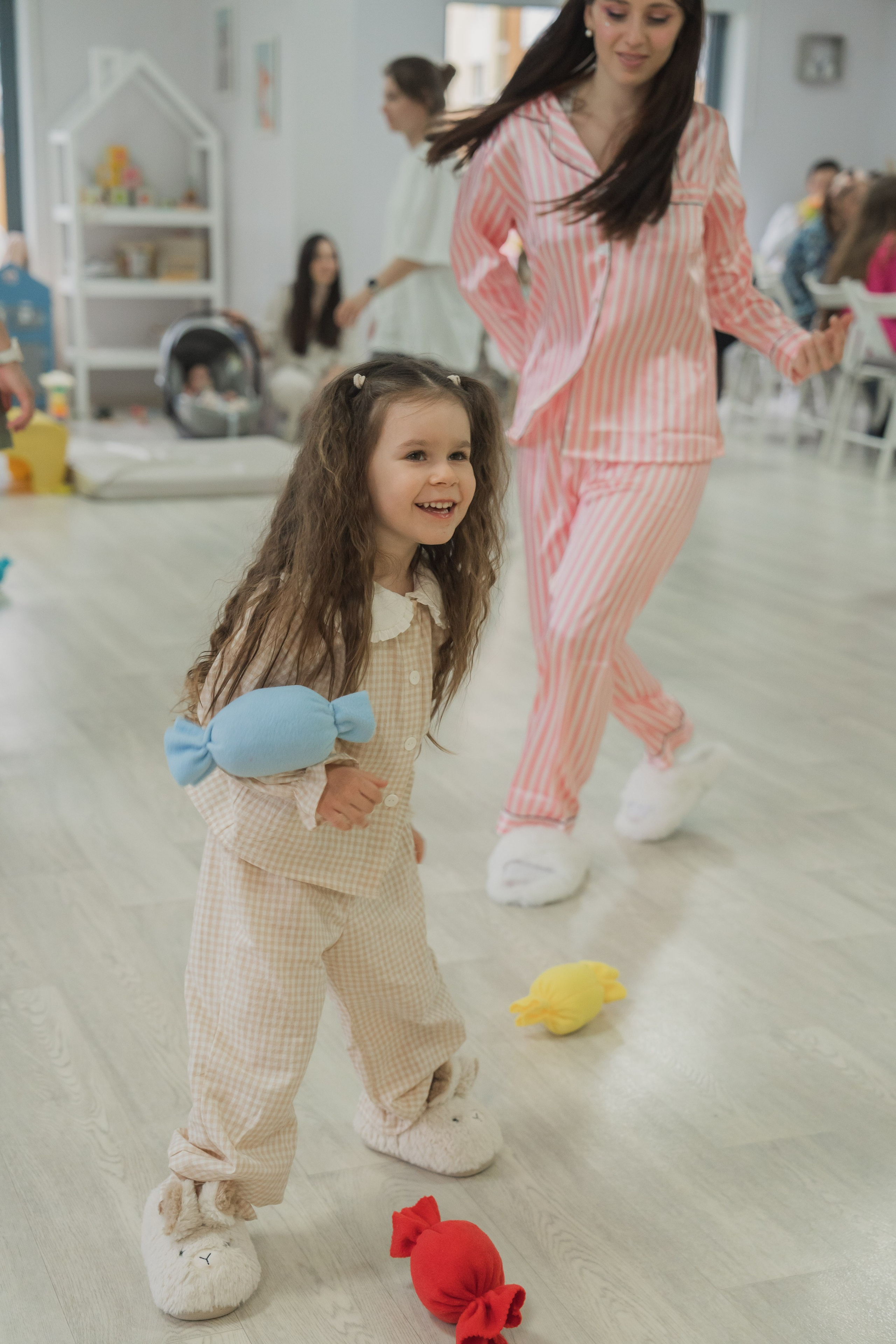 Детский день рождения в студии праздника. Семейный фотограф Екатеринбург Татьяна Девятых
