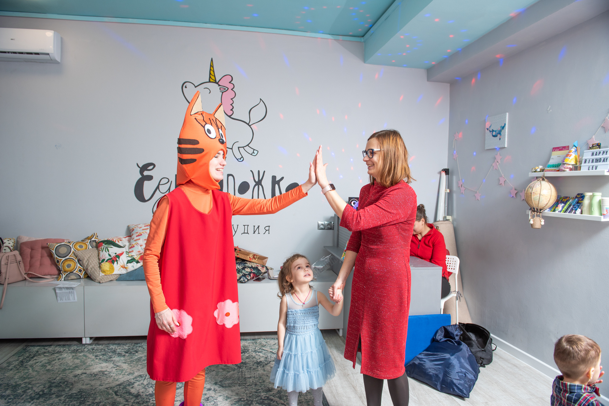 Детский день рождения. ИК «Единорожка». Ольга Ли свадебный семейный фотограф Иркутск