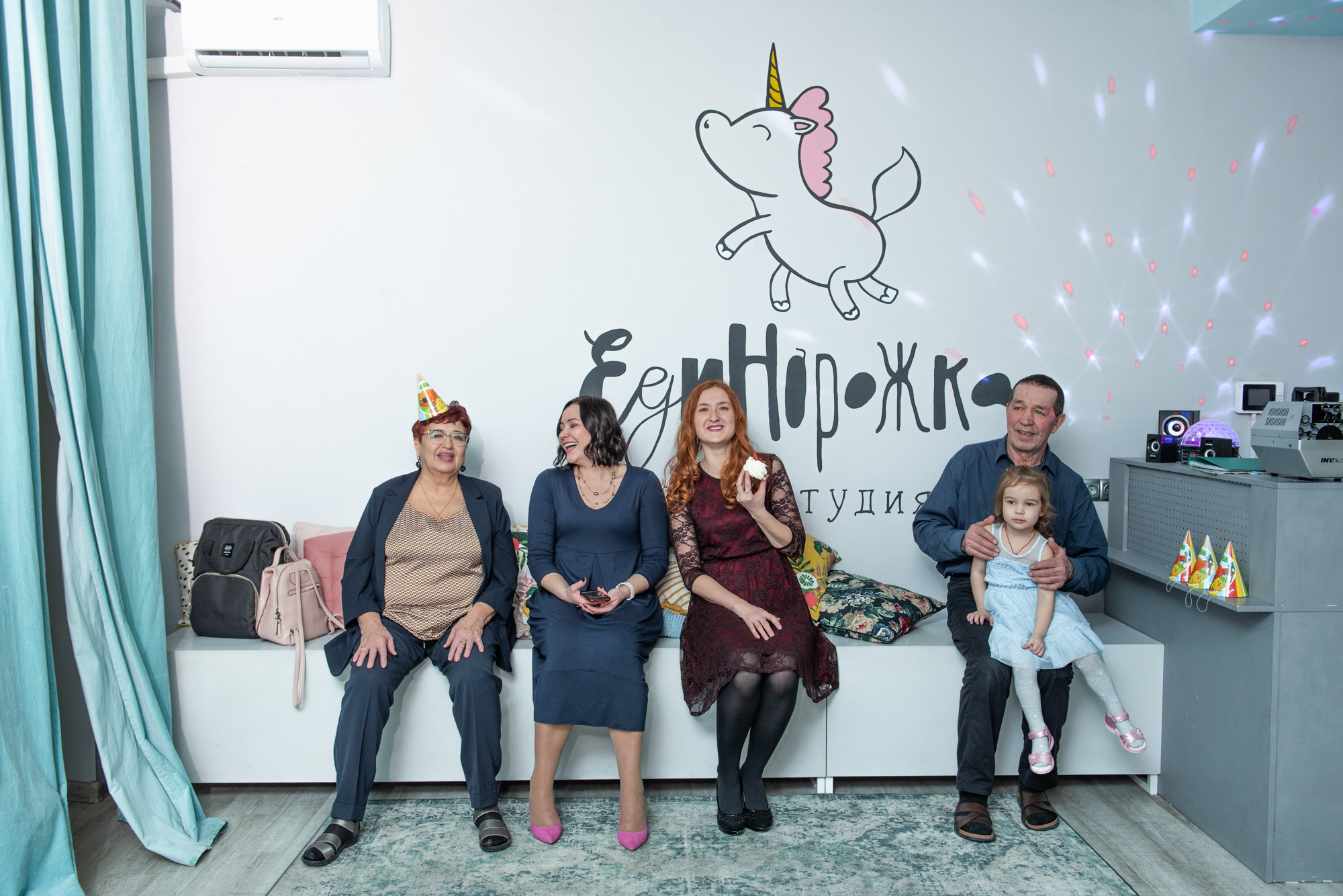 Детский день рождения. ИК «Единорожка». Ольга Ли свадебный семейный фотограф Иркутск