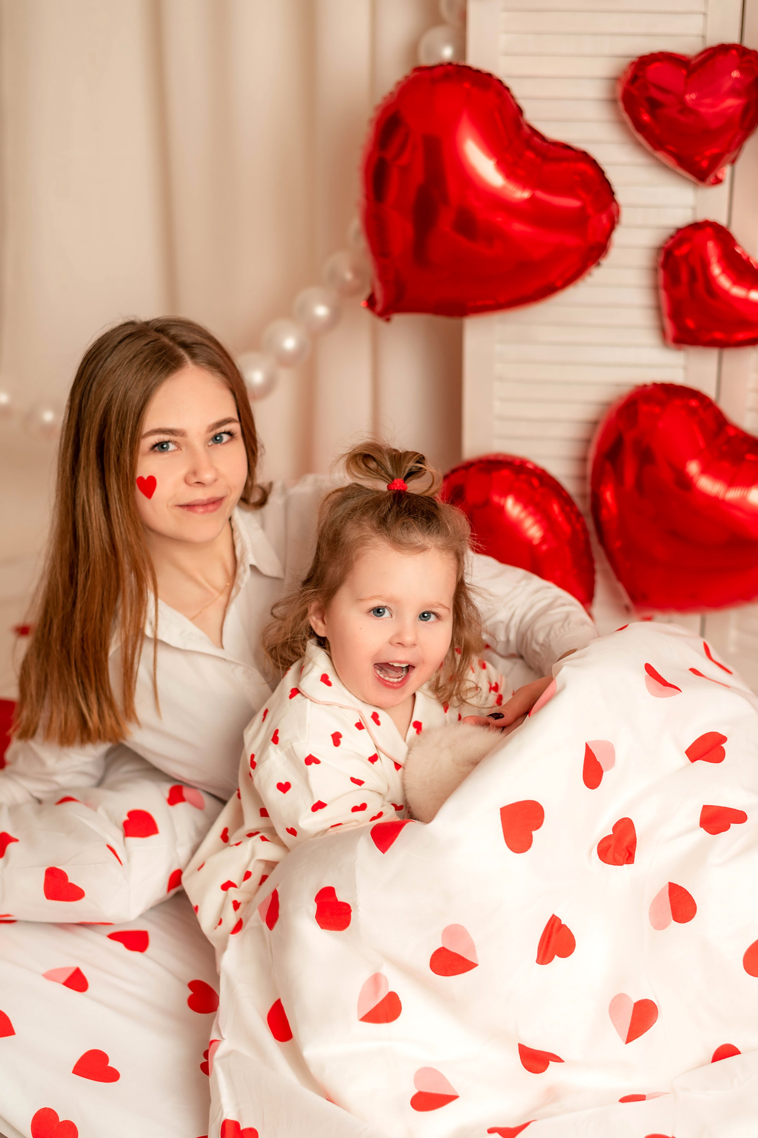 Алиса — сердечки. Семейный и детский фотограф Наталья Горда