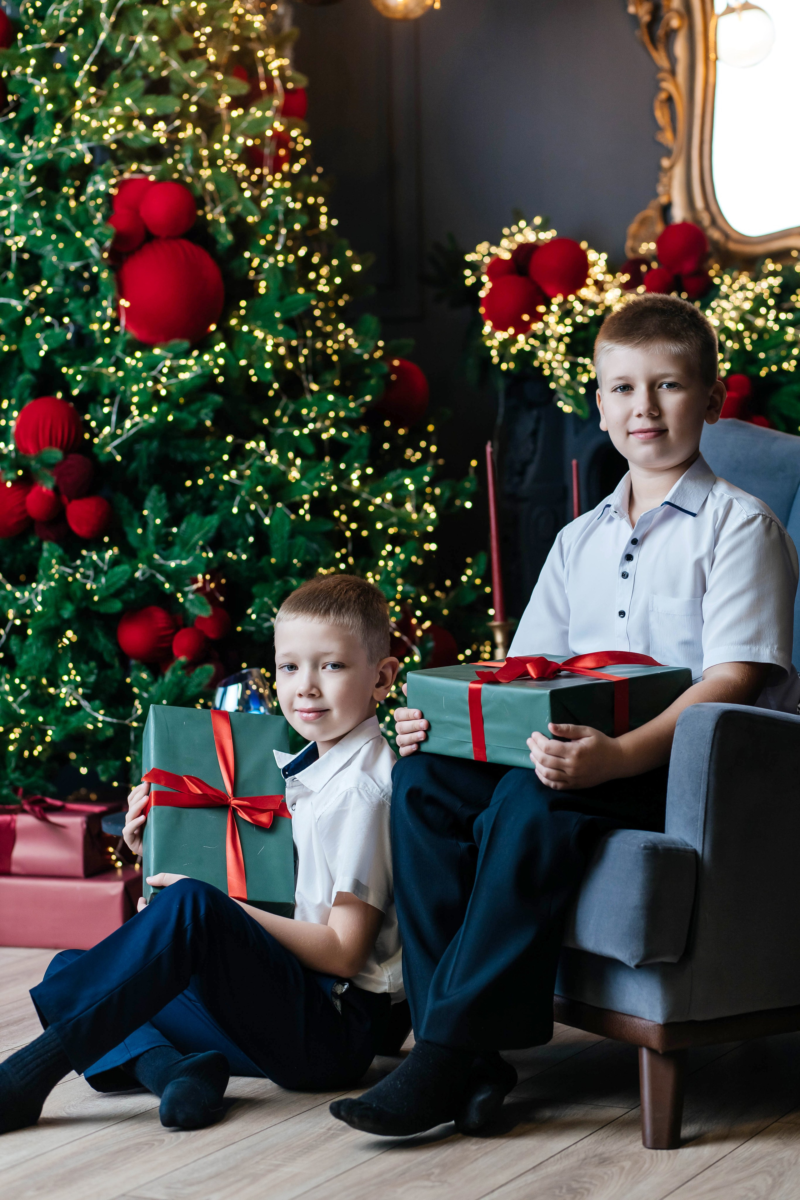 Семейная фотосессия Валентина НГ 2026. Женский фотограф в Оренбурге Ирина Заводчикова