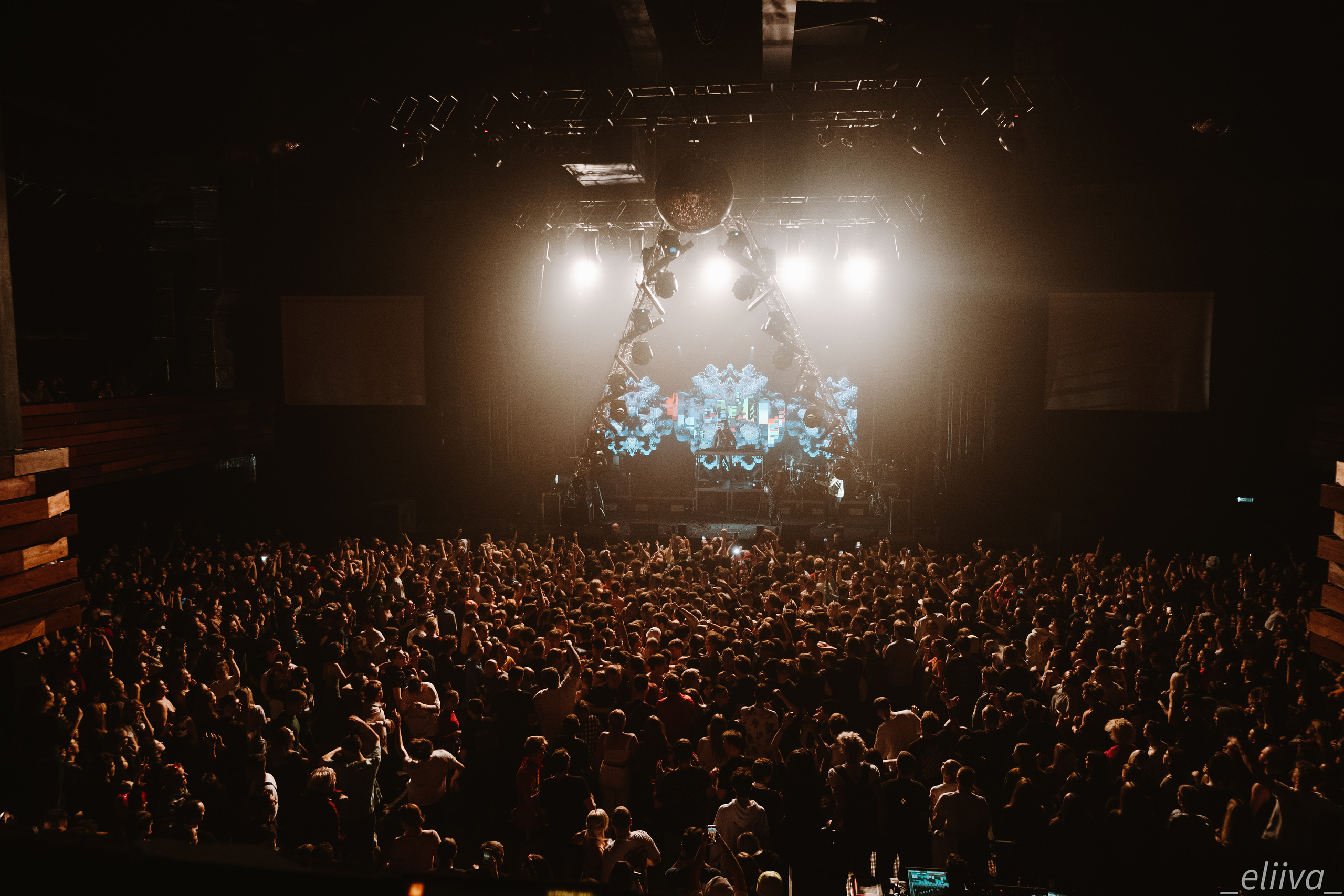 Дети Rave Москва. Концертный фотограф в Санкт-Петербурге