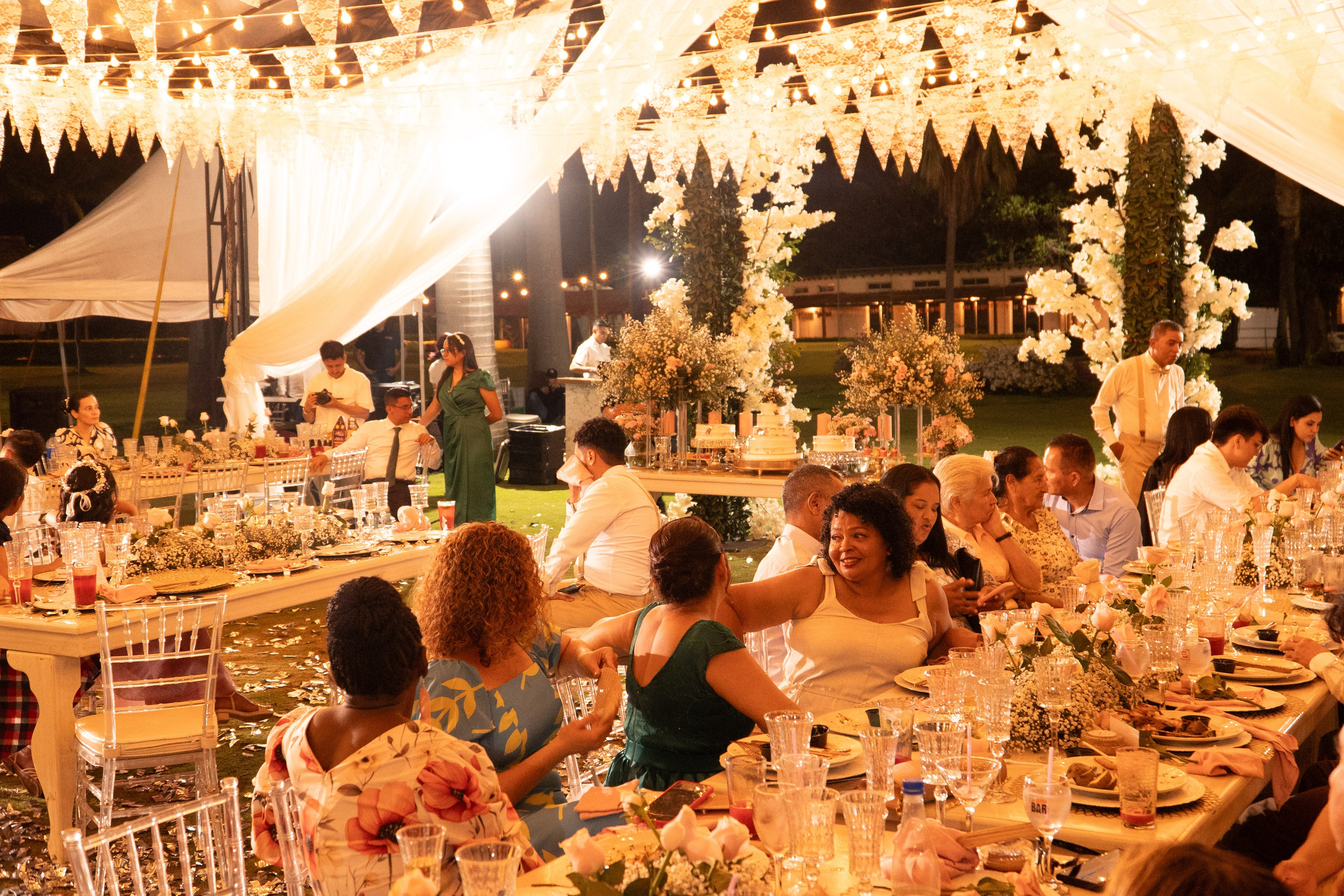 Carola & Gerson. Wedding Photographer in Barcelona and Medellin