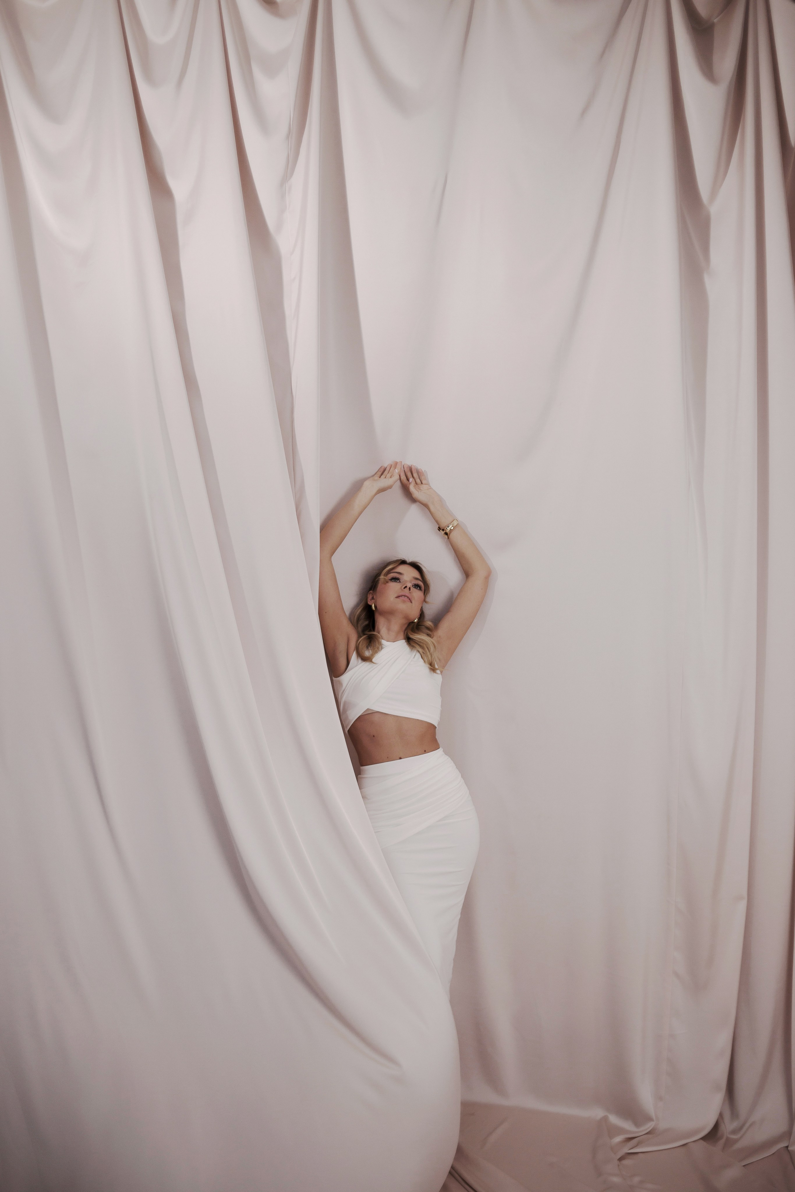 Md: @lovexxxxMuah: @mari.bulatovaOrg: @creative_photodayLoc: @daily_photostudio