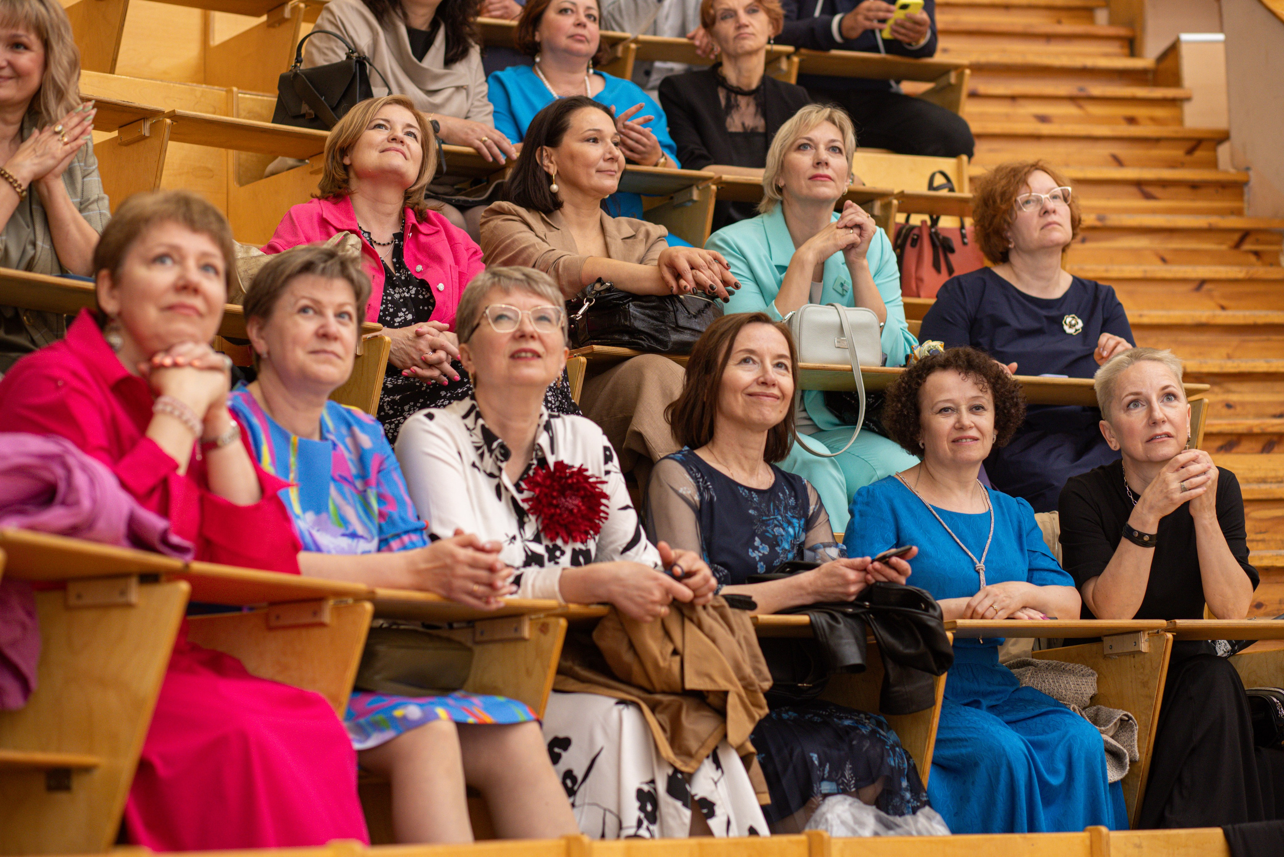 Встреча выпускников. Стоматологи СПб. Семейный фотограф в Вышнем Волочке — Ульяна Иванова | Фотосессии для всей семьи