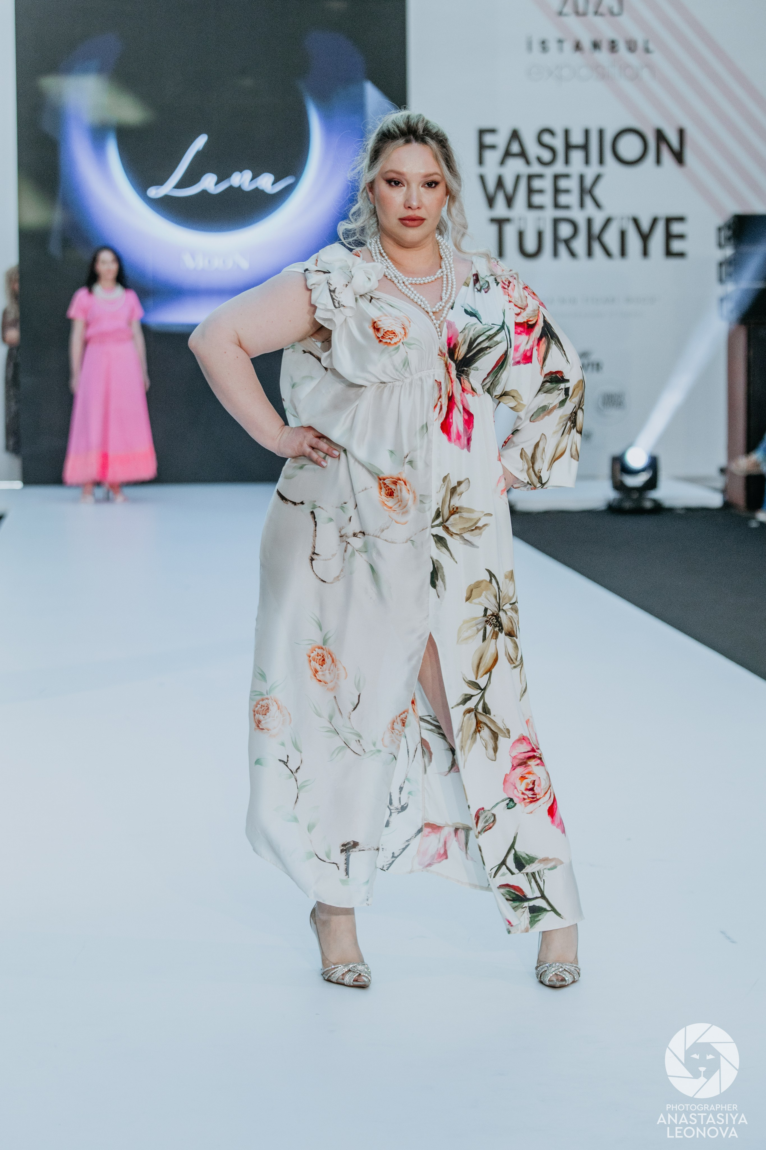 Fashion Week Türkiye [spring, 2025]. Anastasia Leonowa