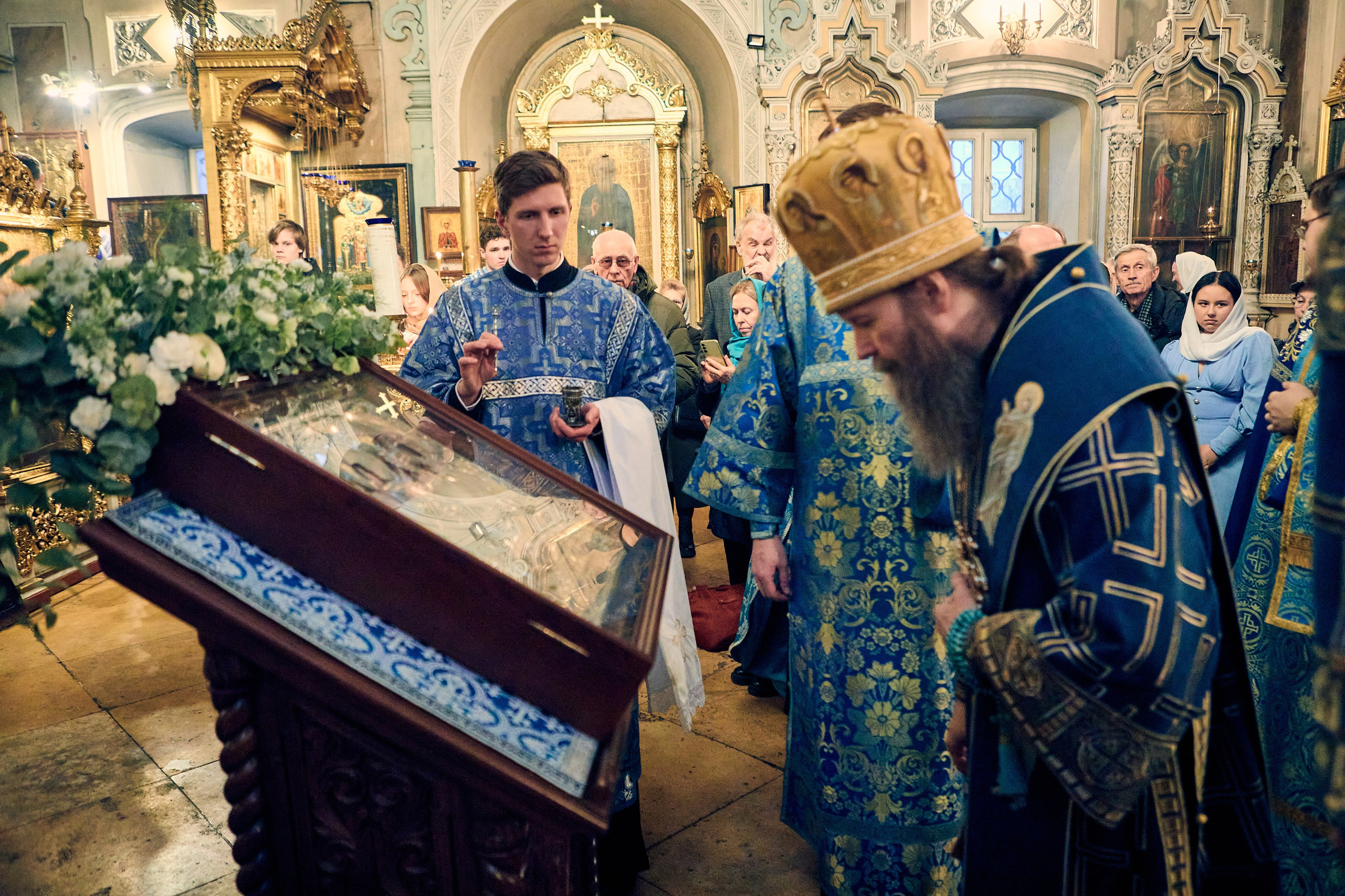 Всенощная на БЛАГОВЕЩЕНИЕ ПРЕСВЯТОЙ БОГОРОДИЦЫ. DMITRY MOISEENKO — фотограф, художник, топ-стилист