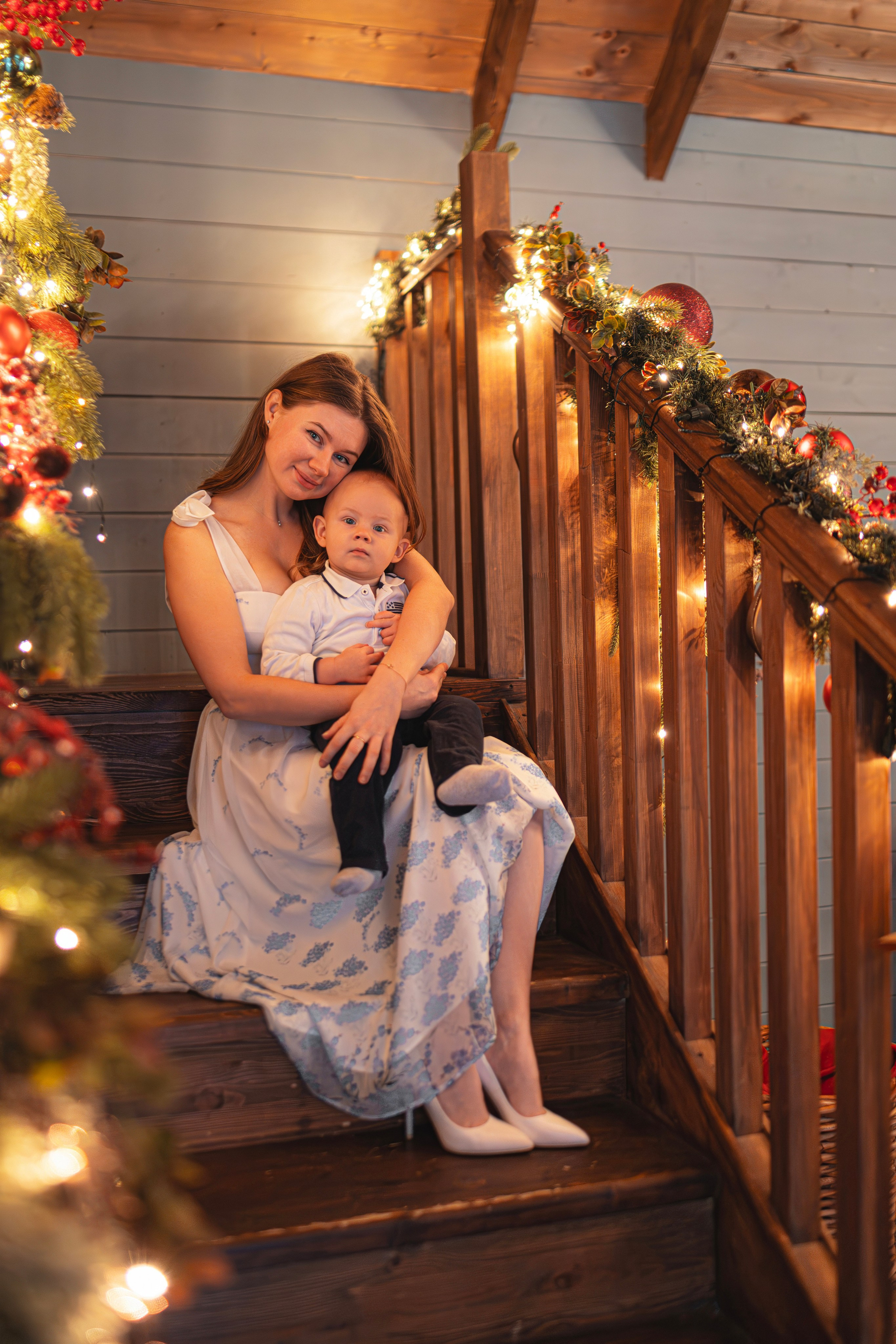Новогодняя фотосессия в студии Мимика — зал Шале. Семейный фотограф в Москве 📸