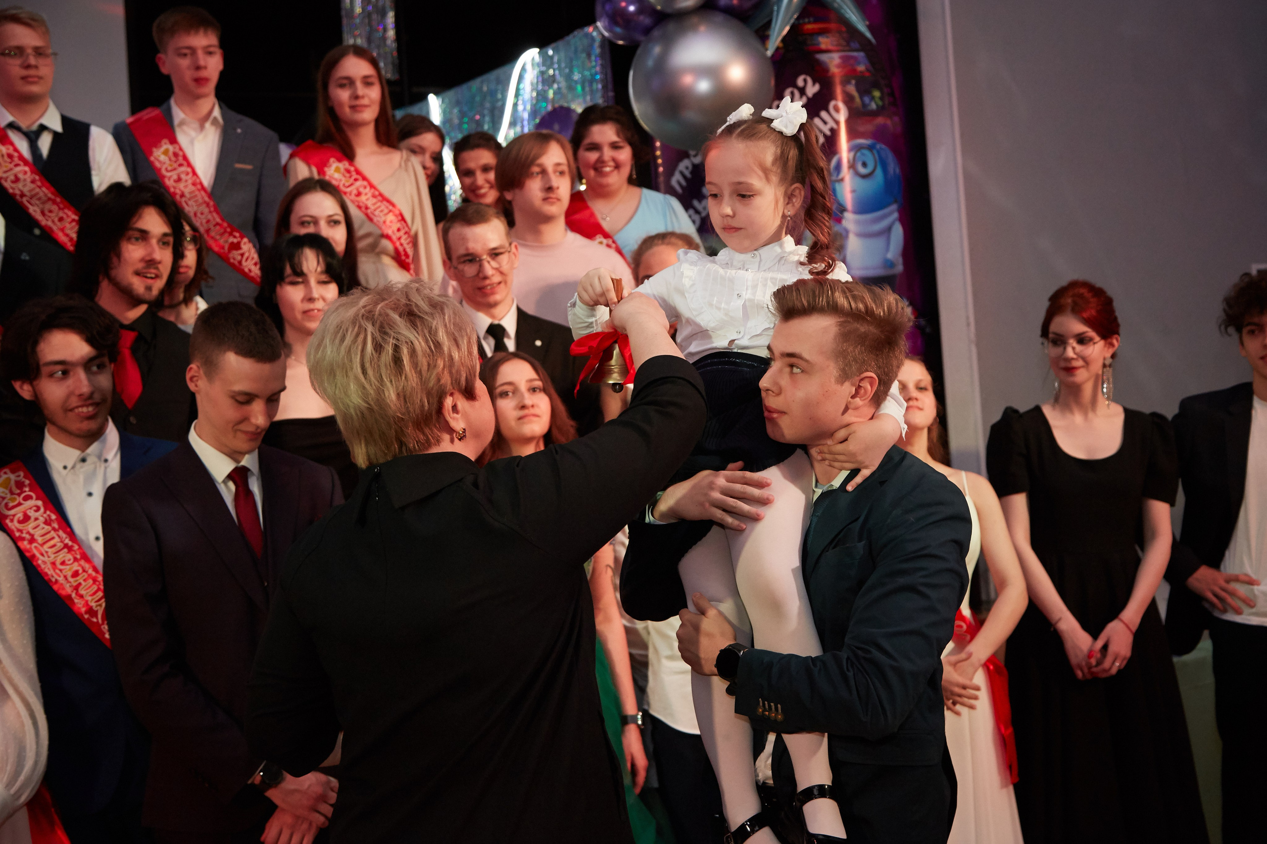 Последний звонок. Фотограф Савченко Люба. Москва