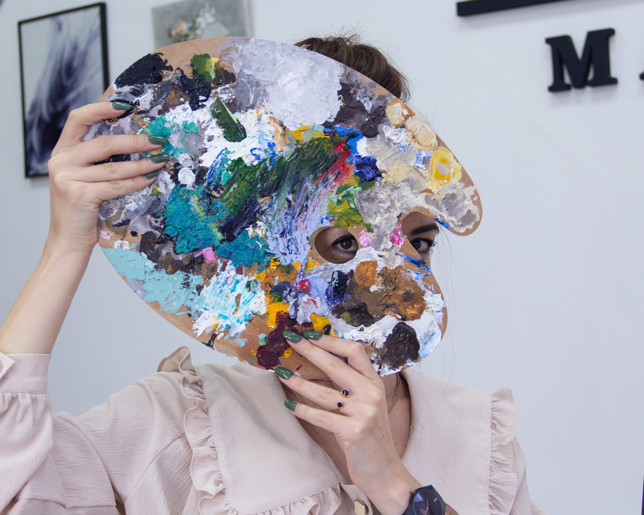 Прекрасная маленькая художница. Фотограф Алёна Толмачева. Воронеж