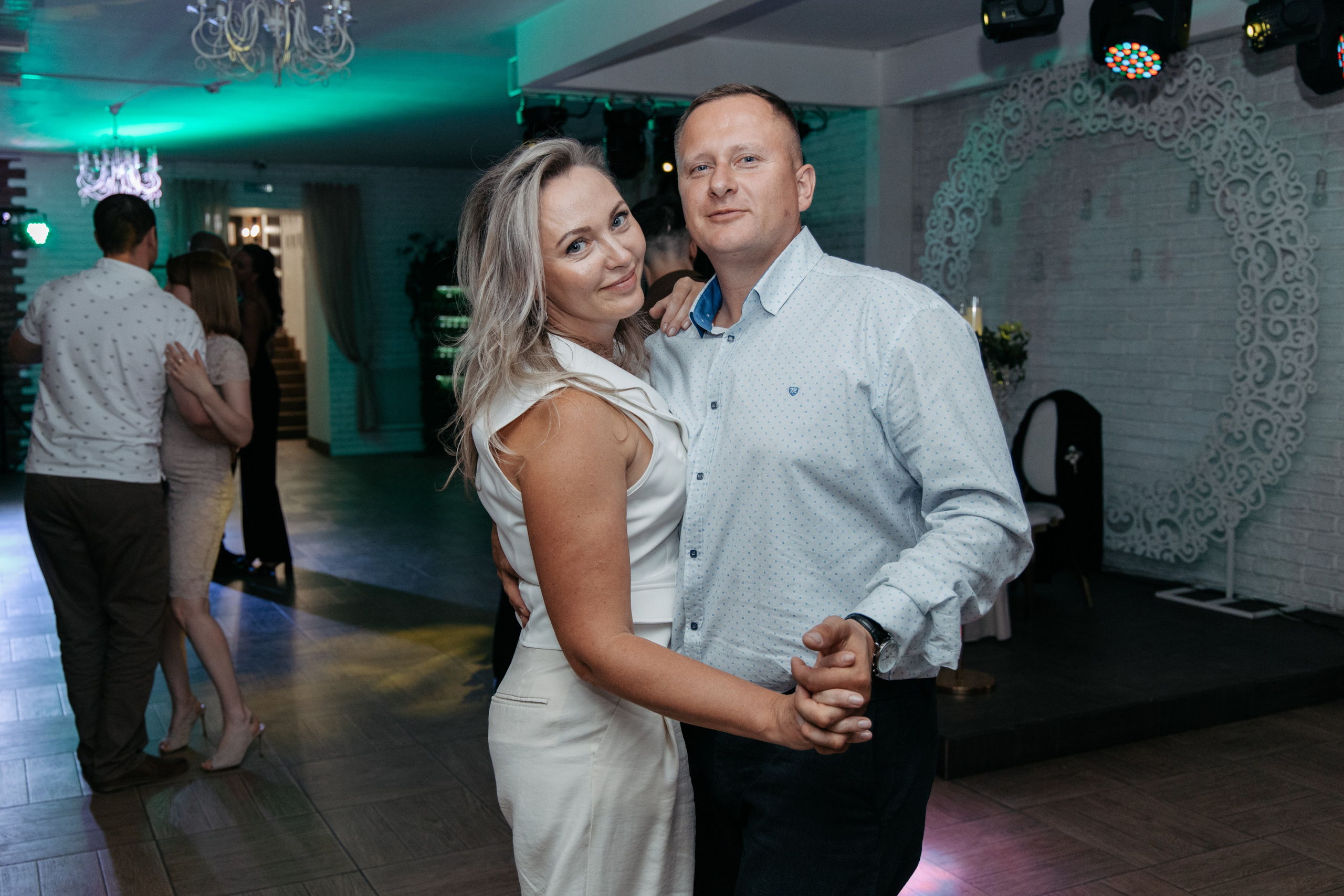 Диана и Сергей (полный день). Фотограф в Барнауле Юлия Садвокасова