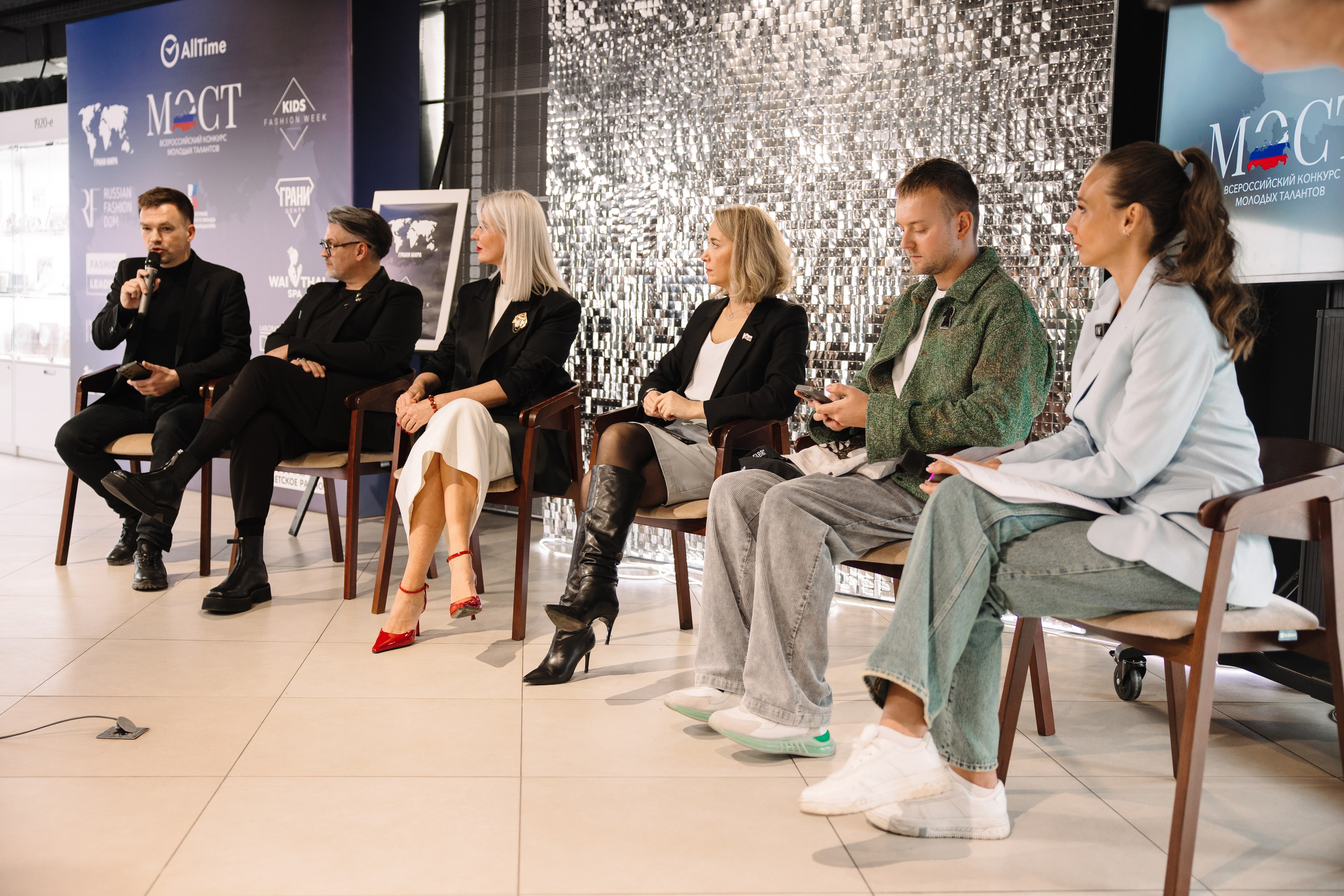 Пресс-конференция Всероссийского конкурса молодых талантов «МОСТ». Контент фотограф в Москве и области Елена Кулакова