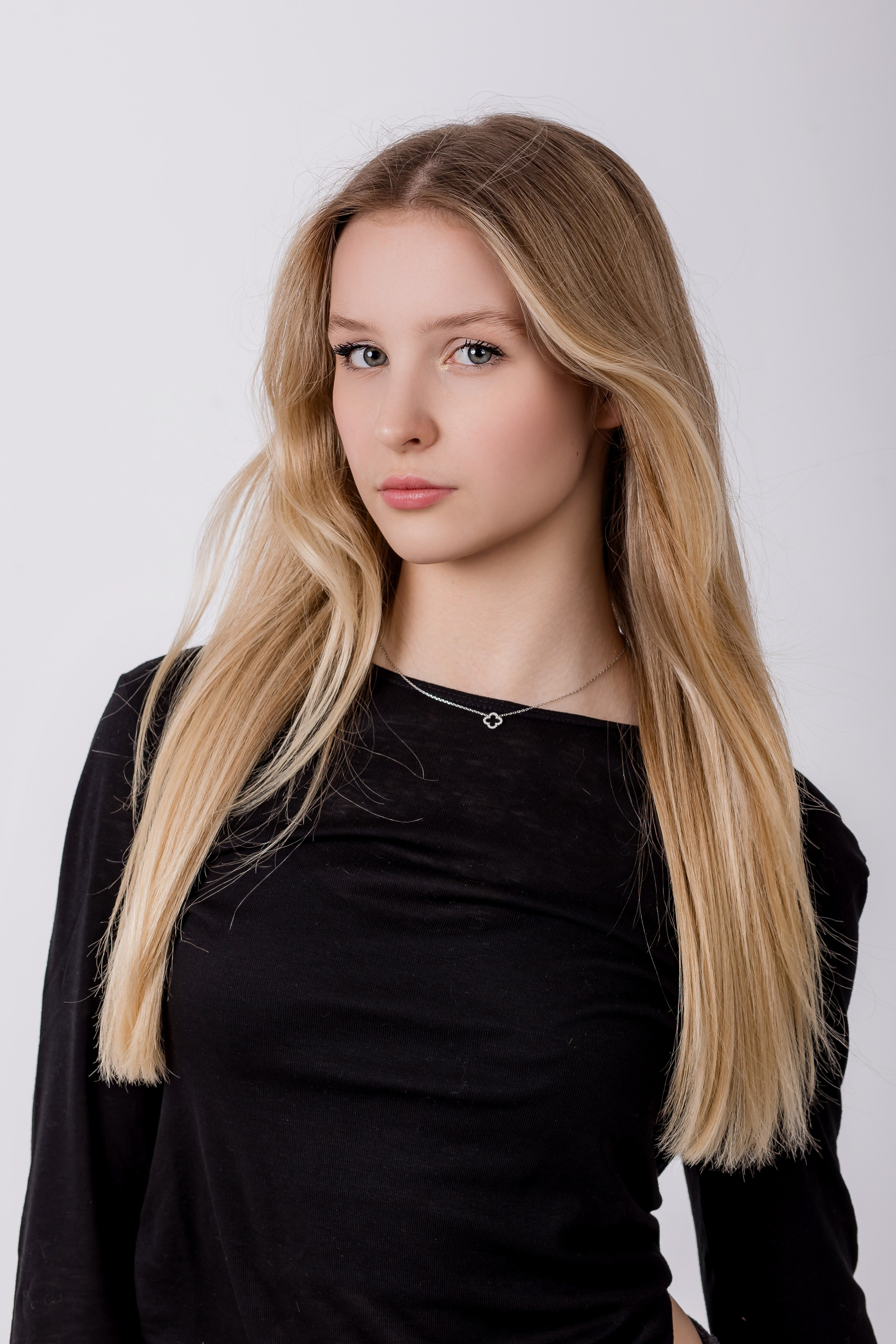 Средняя и старшая школа. Фотограф в Москве Авдеева Мария