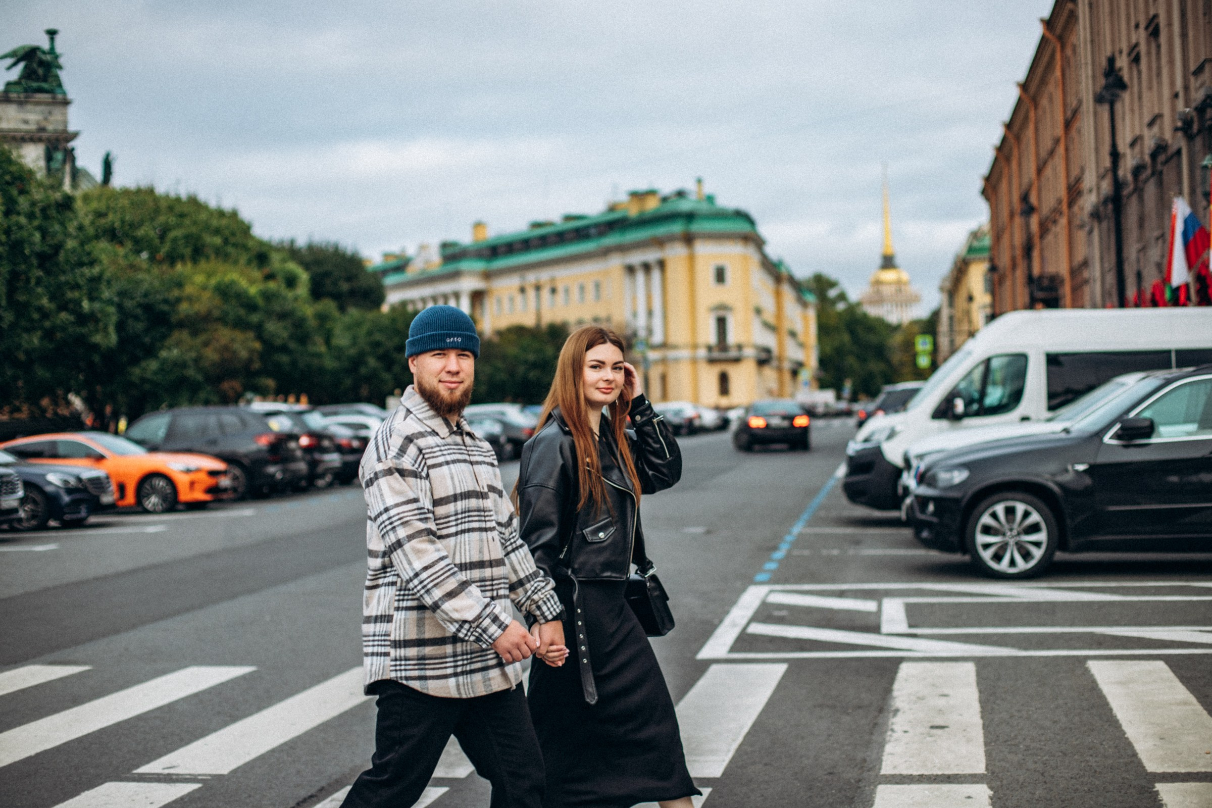 Владимир и Екатерина в октябре. Фотопрогулка в Петербурге. Индивидуальный и семейный фотограф в Санкт-Петербурге