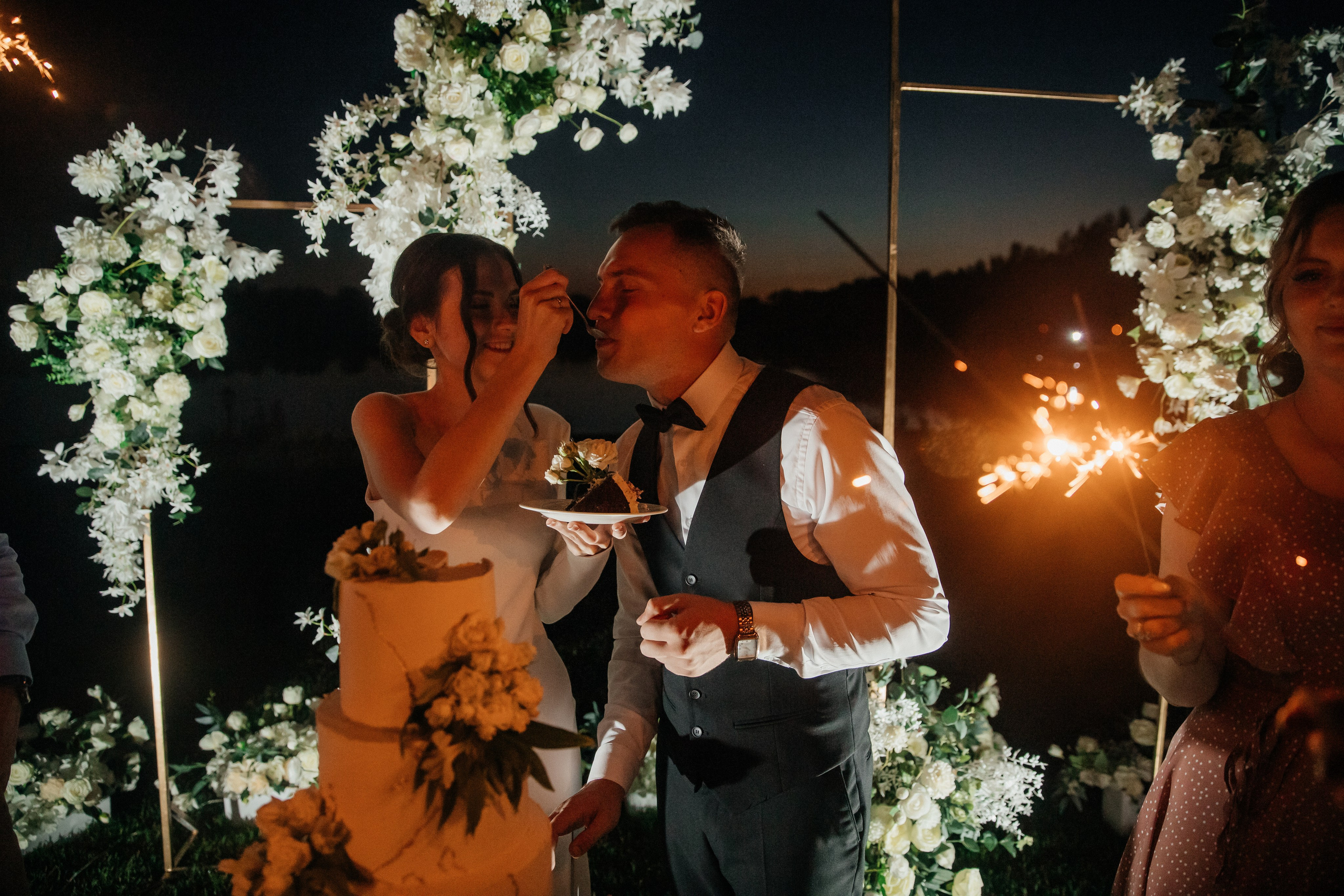 Wedding «Sunlight». Свадебные фотограф и видеограф Наталья и Анатолий Новиковы СПб