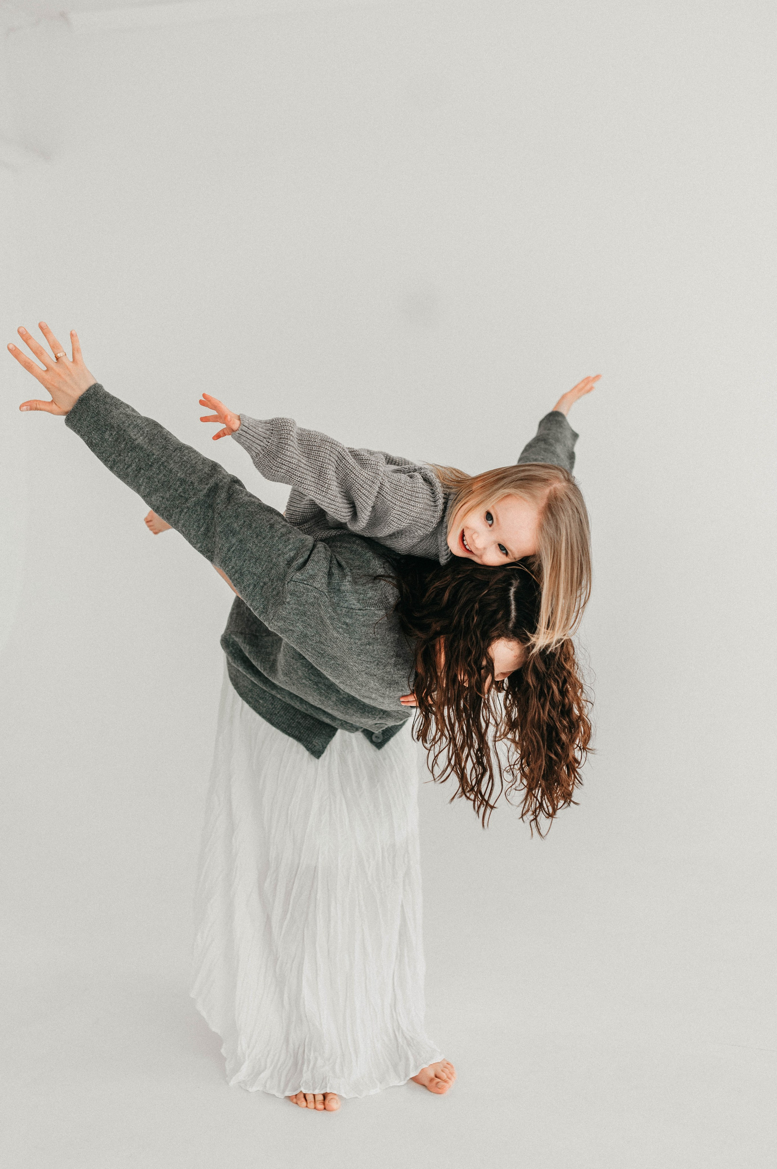 Алина и Софа. Свадебный и семейный фотограф в Чите Юлия Оранская